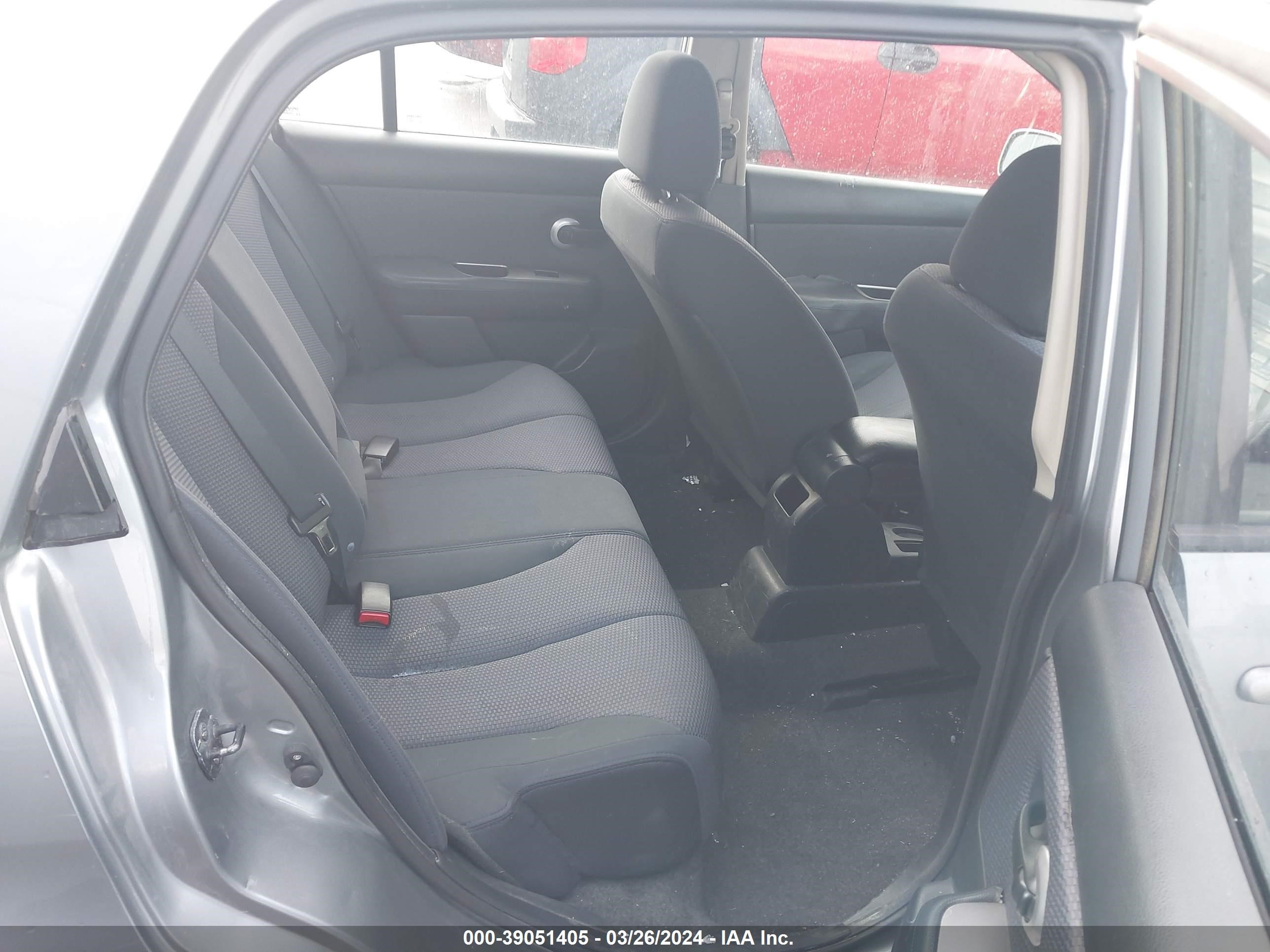 Photo 7 VIN: 3N1BC11E19L422250 - NISSAN VERSA 