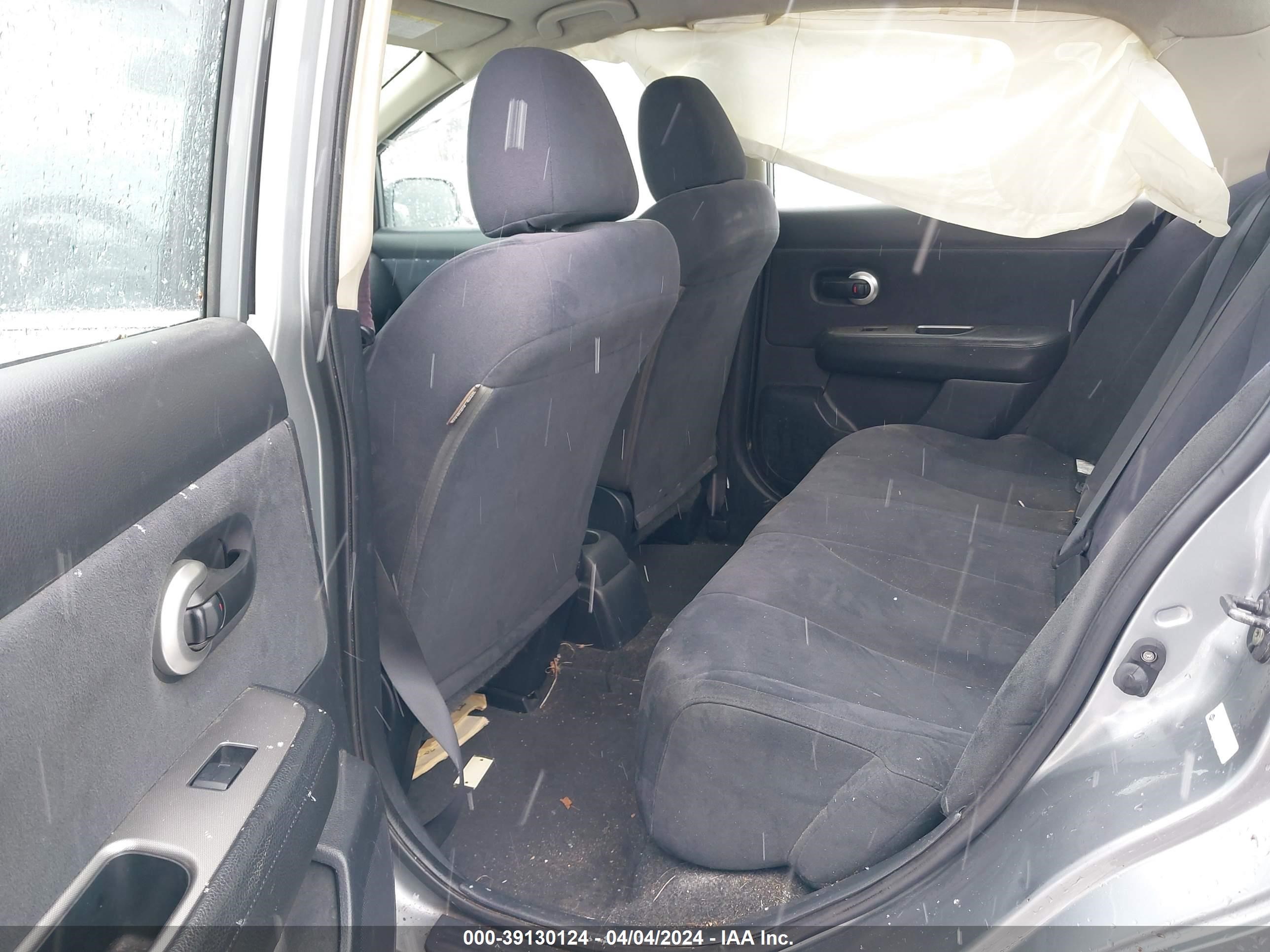 Photo 7 VIN: 3N1BC11E27L413070 - NISSAN VERSA 