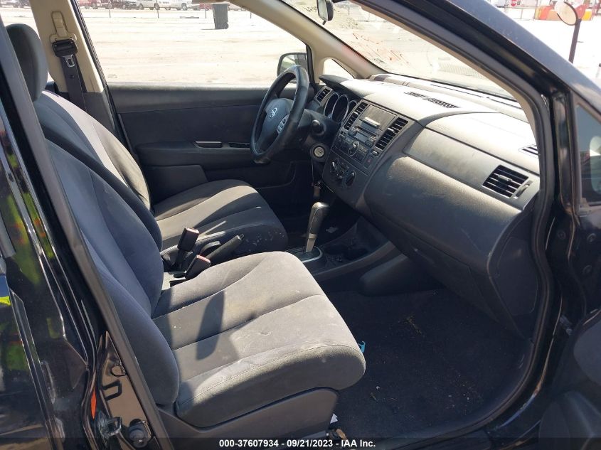 Photo 4 VIN: 3N1BC11E29L397858 - NISSAN VERSA 