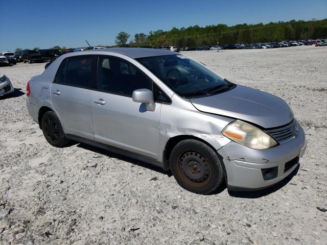 Photo 3 VIN: 3N1BC11E29L399450 - NISSAN VERSA 