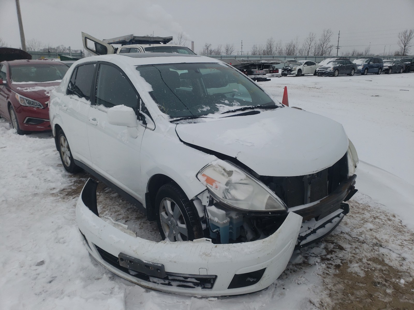 Photo 0 VIN: 3N1BC11E37L420657 - NISSAN VERSA S 