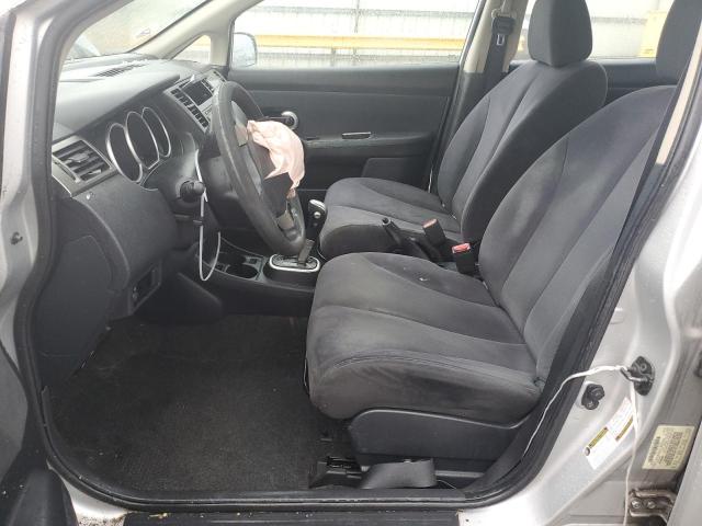 Photo 6 VIN: 3N1BC11E38L387323 - NISSAN VERSA 