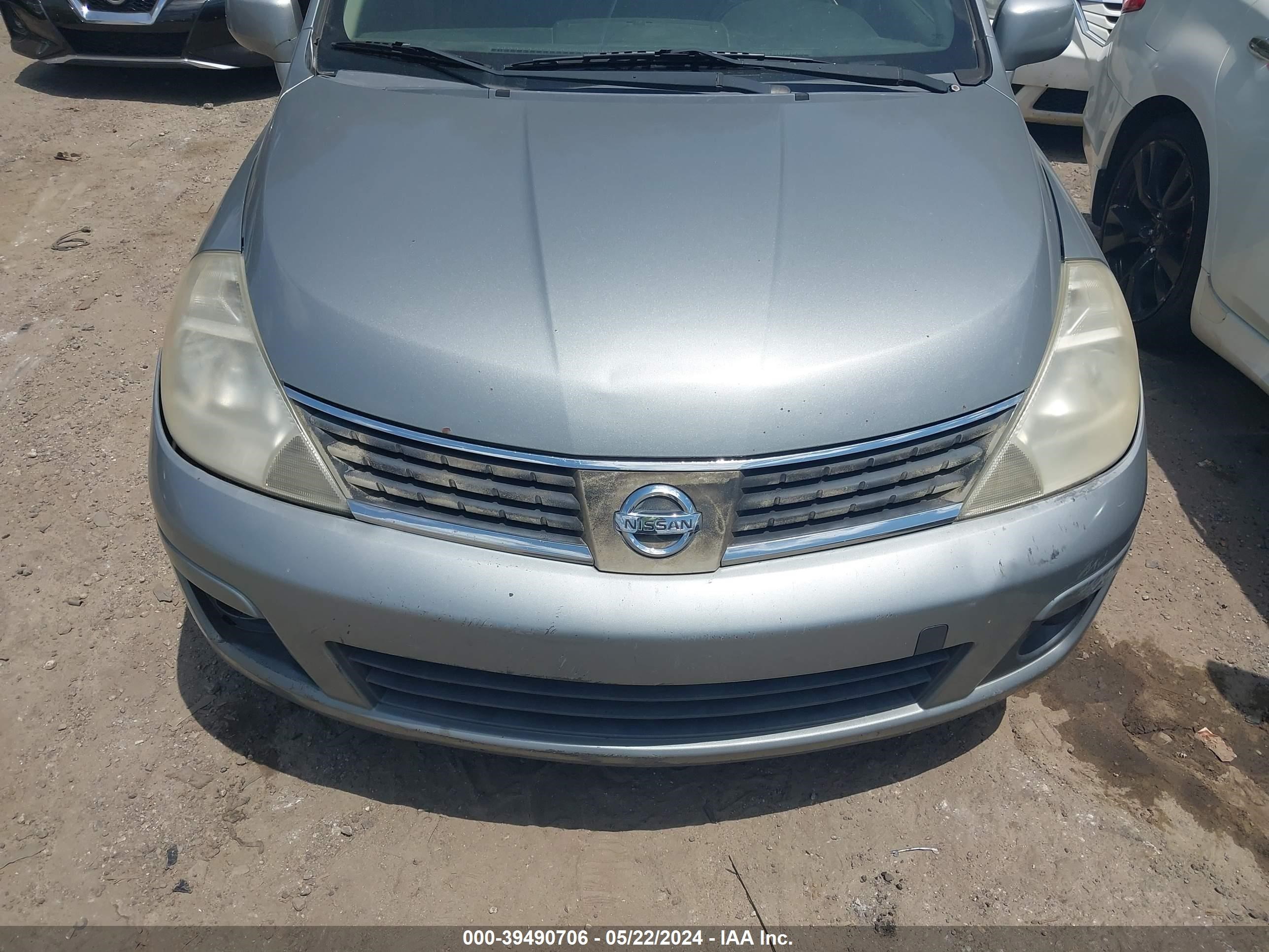 Photo 5 VIN: 3N1BC11E47L424250 - NISSAN VERSA 