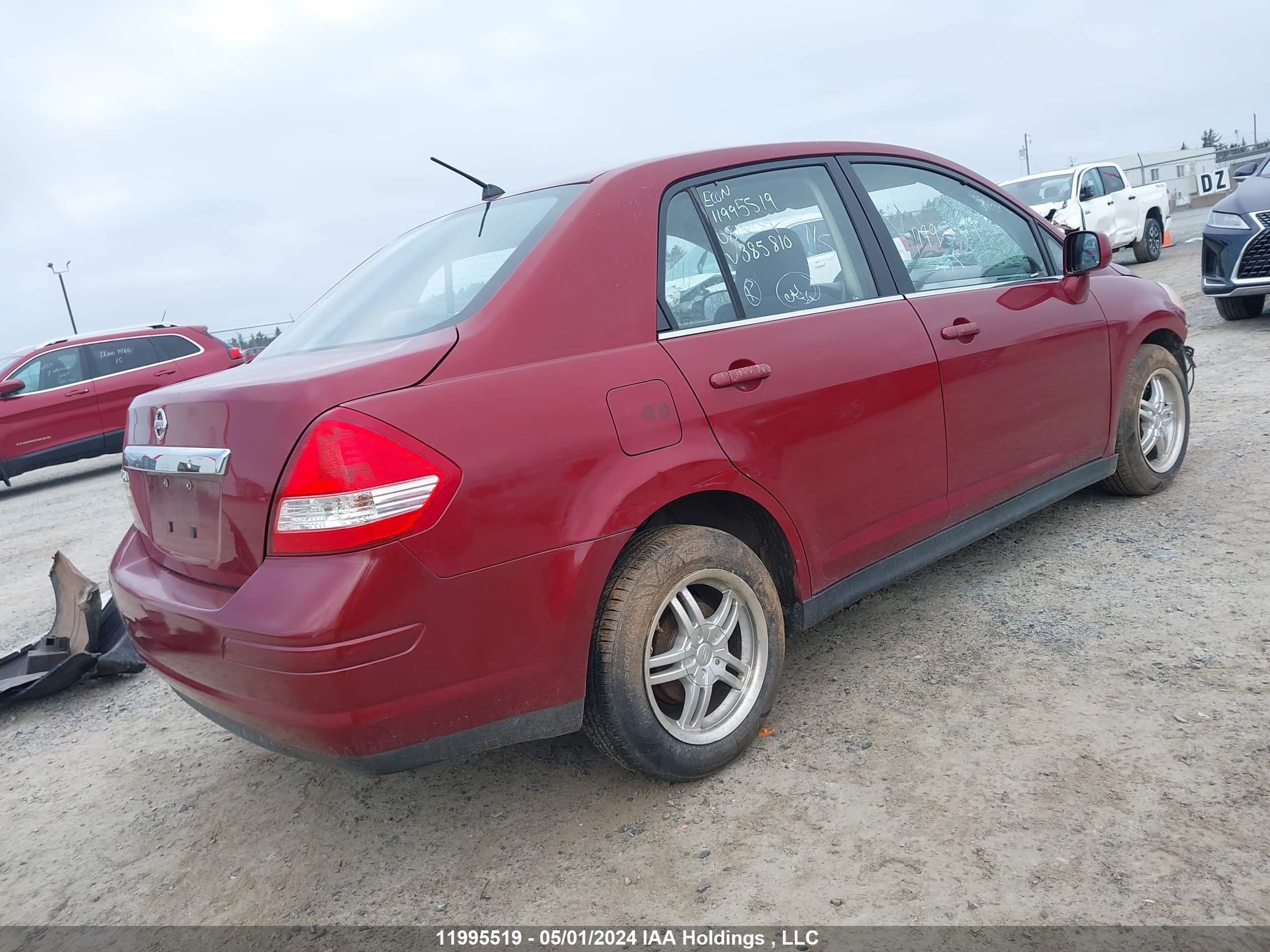 Photo 3 VIN: 3N1BC11E48L385810 - NISSAN VERSA 