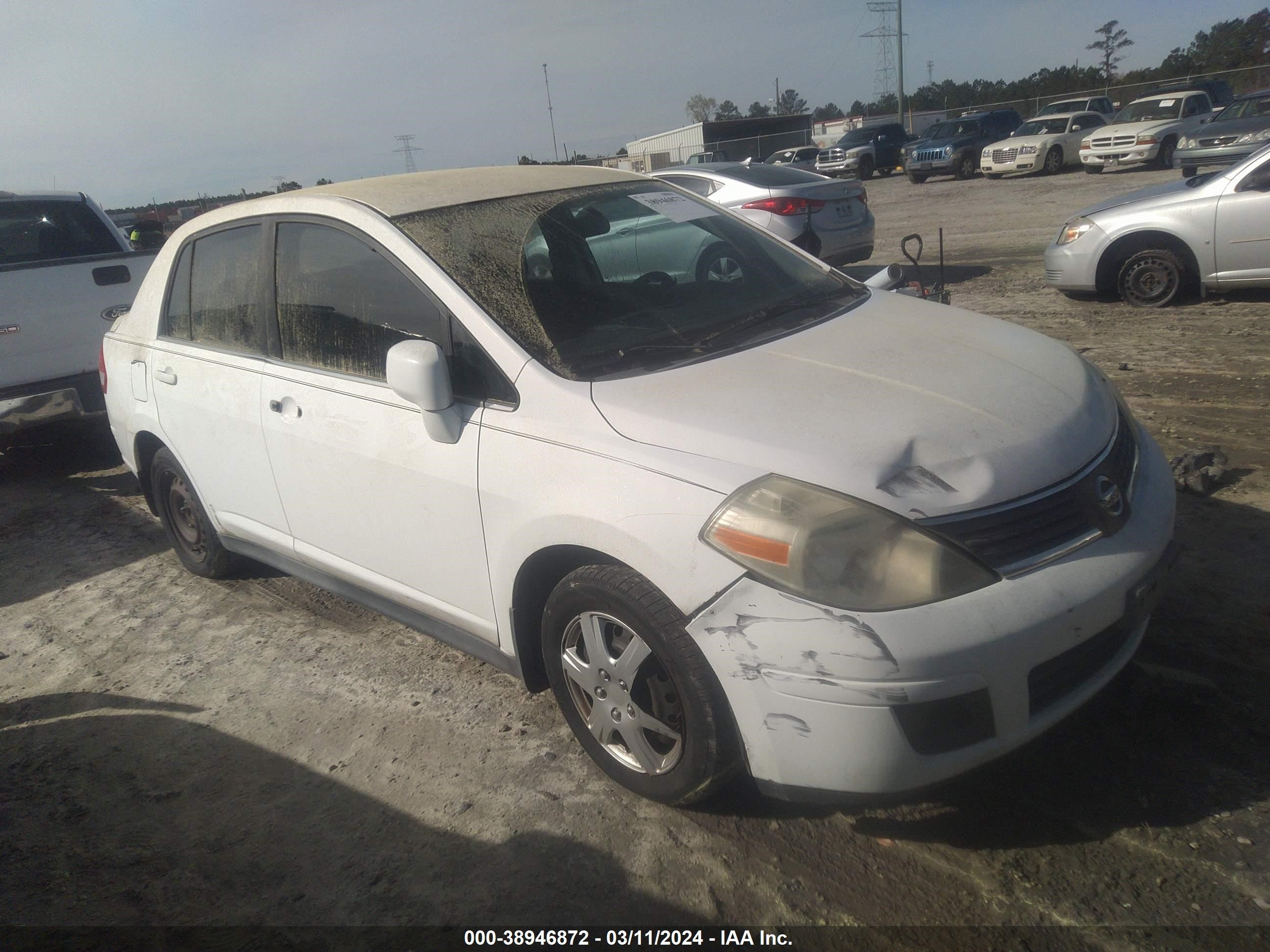 Photo 0 VIN: 3N1BC11E48L401200 - NISSAN VERSA 