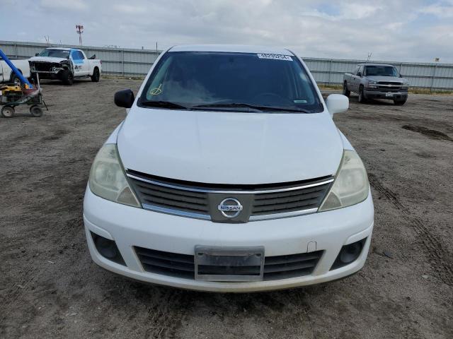 Photo 4 VIN: 3N1BC11E48L410480 - NISSAN VERSA 