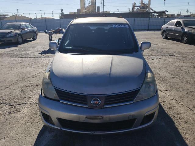 Photo 4 VIN: 3N1BC11E49L447269 - NISSAN VERSA 