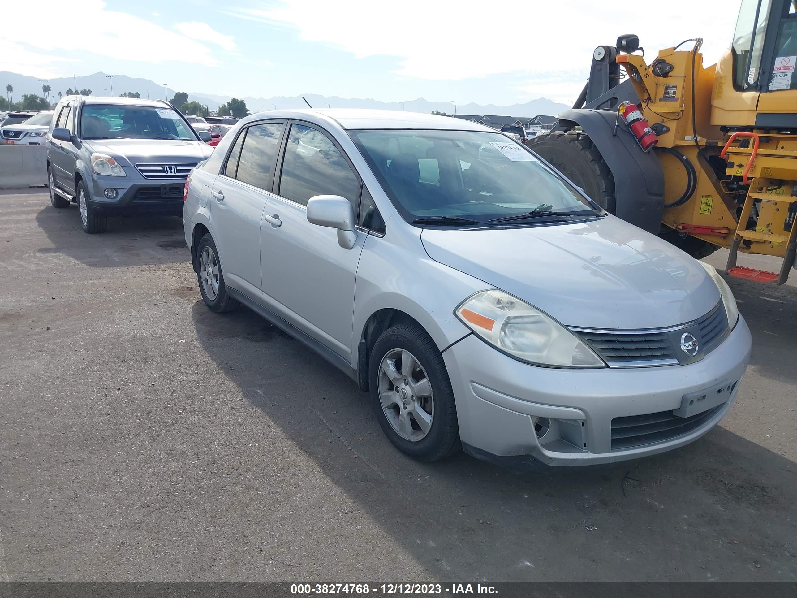 Photo 0 VIN: 3N1BC11E57L406792 - NISSAN VERSA 