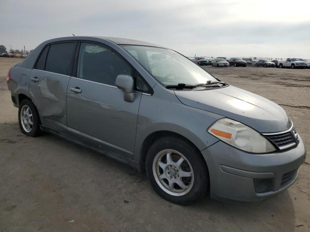 Photo 3 VIN: 3N1BC11E67L408731 - NISSAN VERSA 