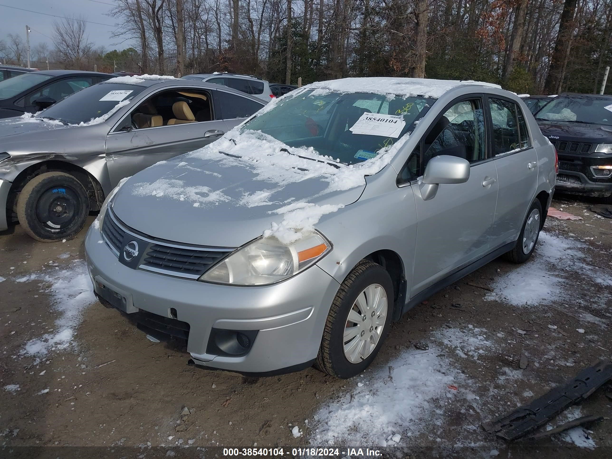 Photo 1 VIN: 3N1BC11E68L378860 - NISSAN VERSA 