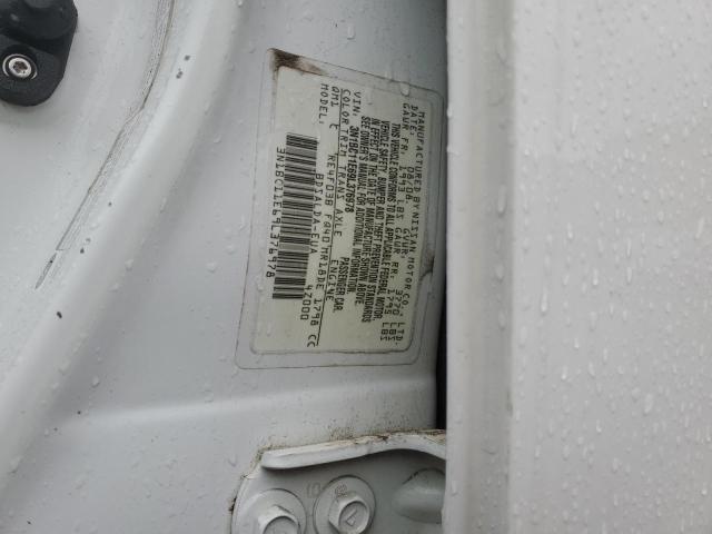 Photo 12 VIN: 3N1BC11E69L376978 - NISSAN VERSA 