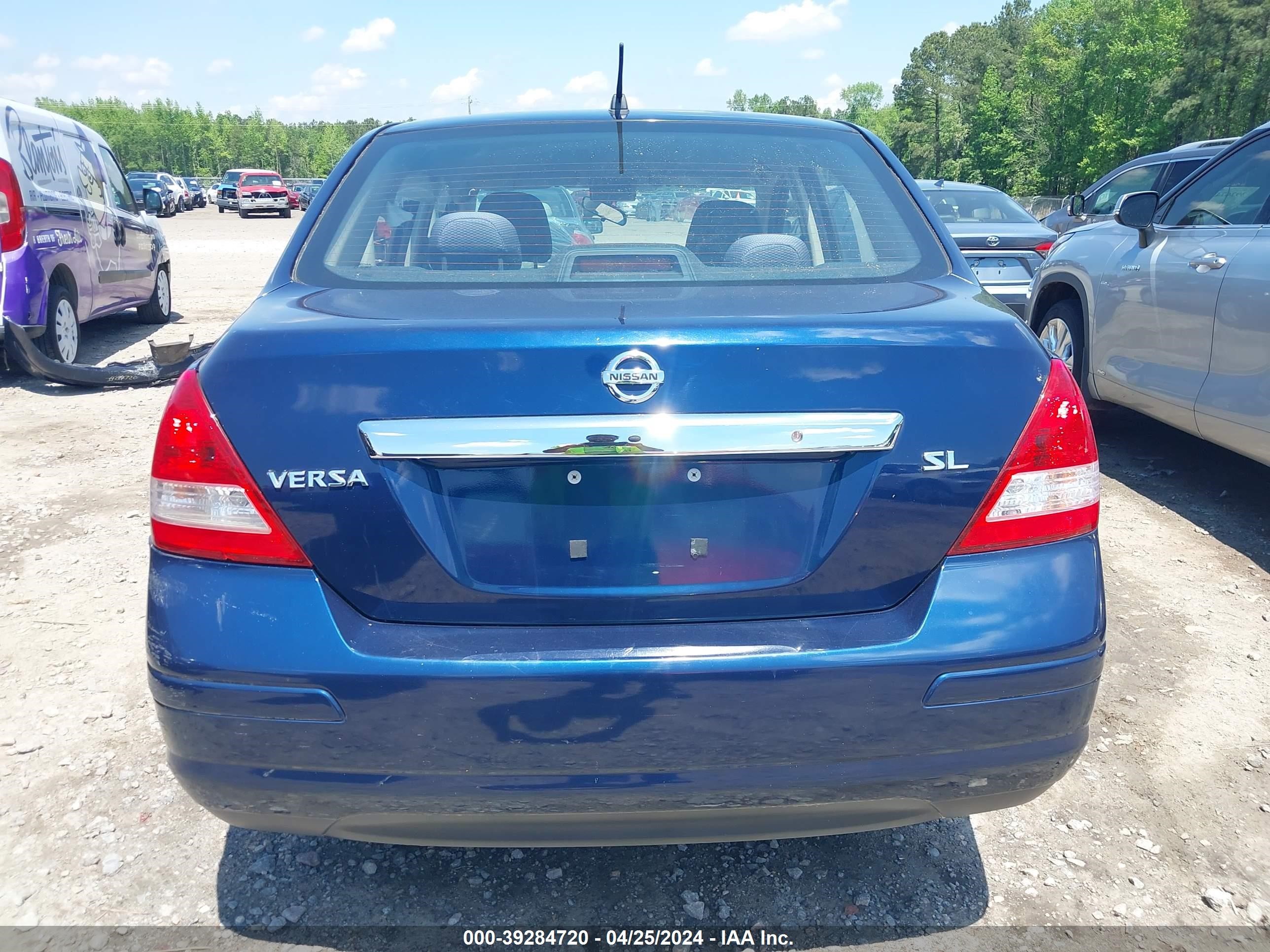 Photo 15 VIN: 3N1BC11E77L396606 - NISSAN VERSA 