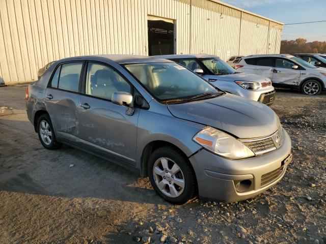 Photo 3 VIN: 3N1BC11E89L441801 - NISSAN VERSA S 