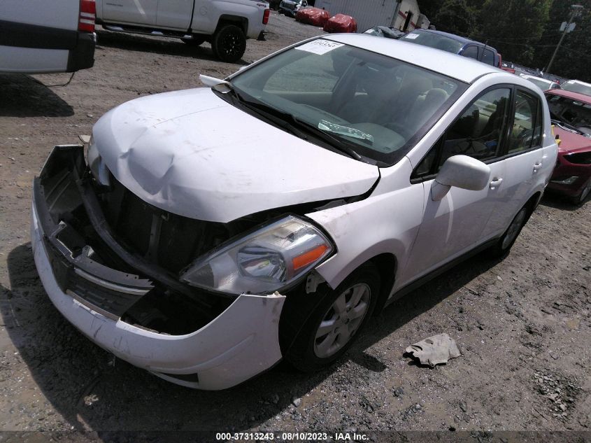 Photo 1 VIN: 3N1BC11EX9L403342 - NISSAN VERSA 