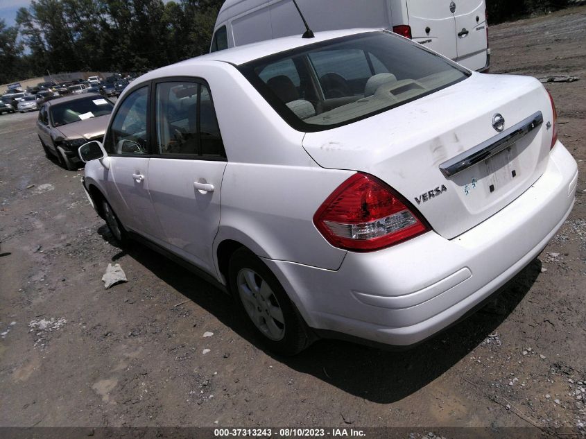 Photo 2 VIN: 3N1BC11EX9L403342 - NISSAN VERSA 