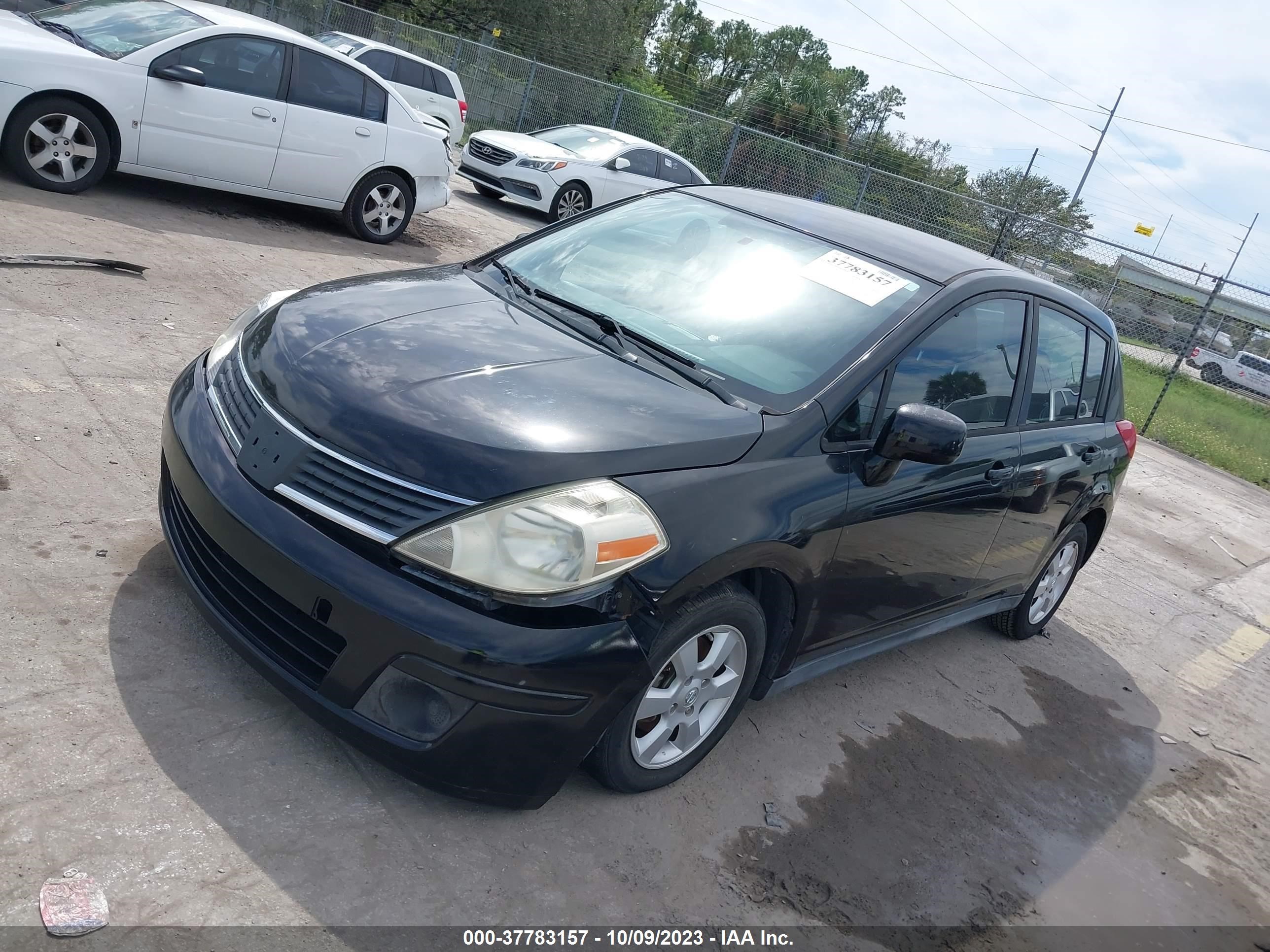 Photo 1 VIN: 3N1BC13E07L359426 - NISSAN VERSA 