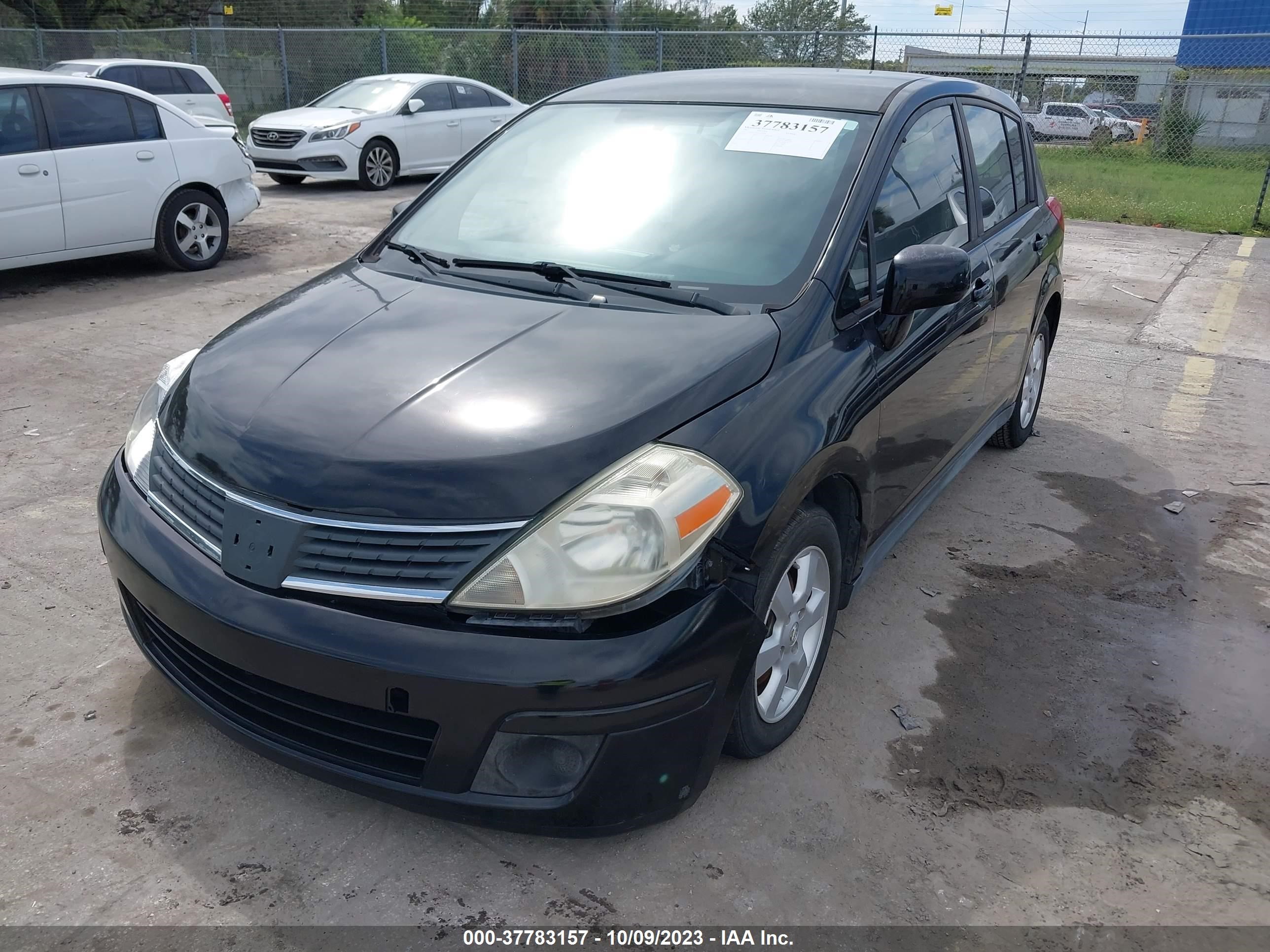 Photo 5 VIN: 3N1BC13E07L359426 - NISSAN VERSA 