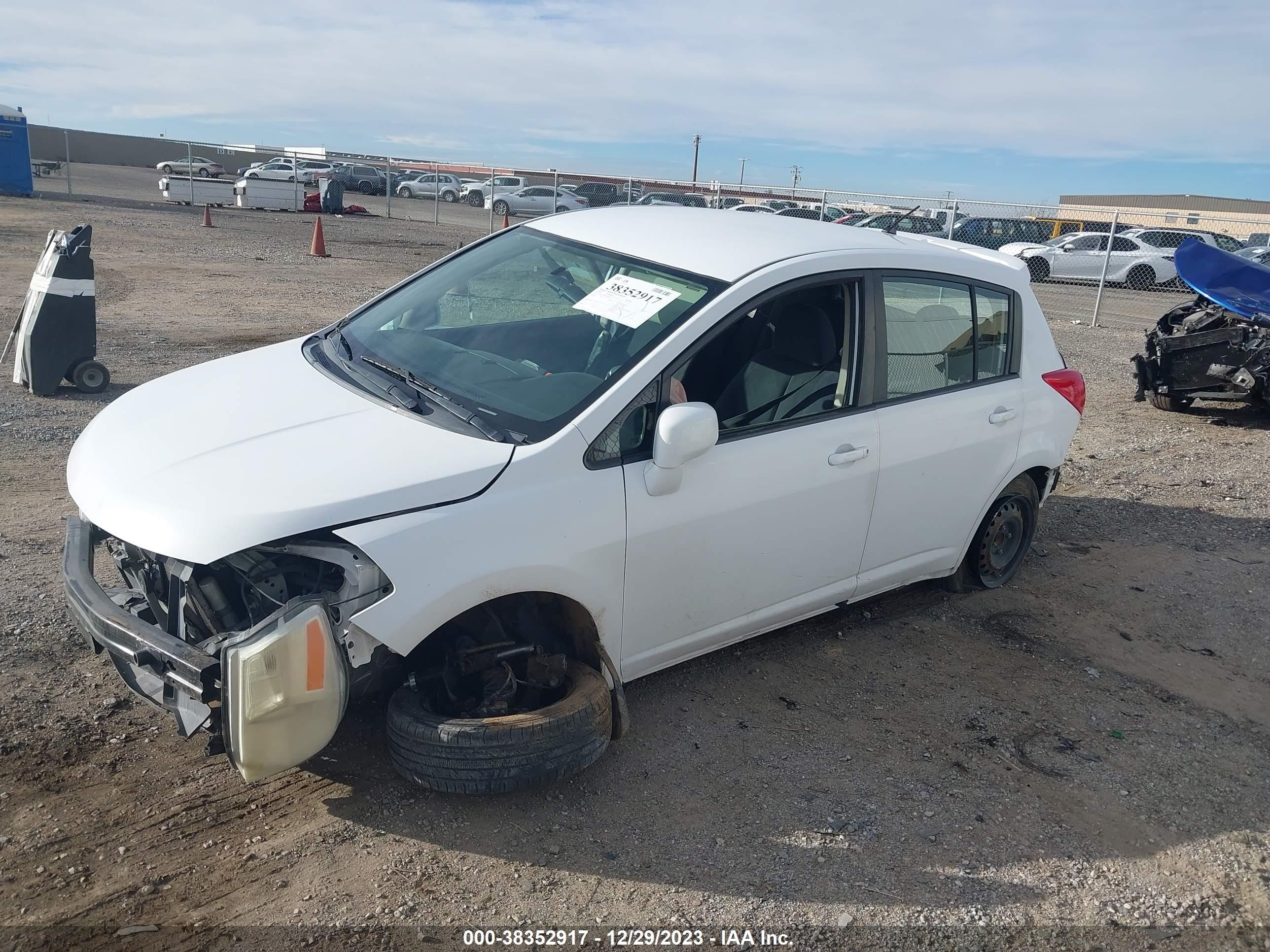 Photo 1 VIN: 3N1BC13E09L362054 - NISSAN VERSA 