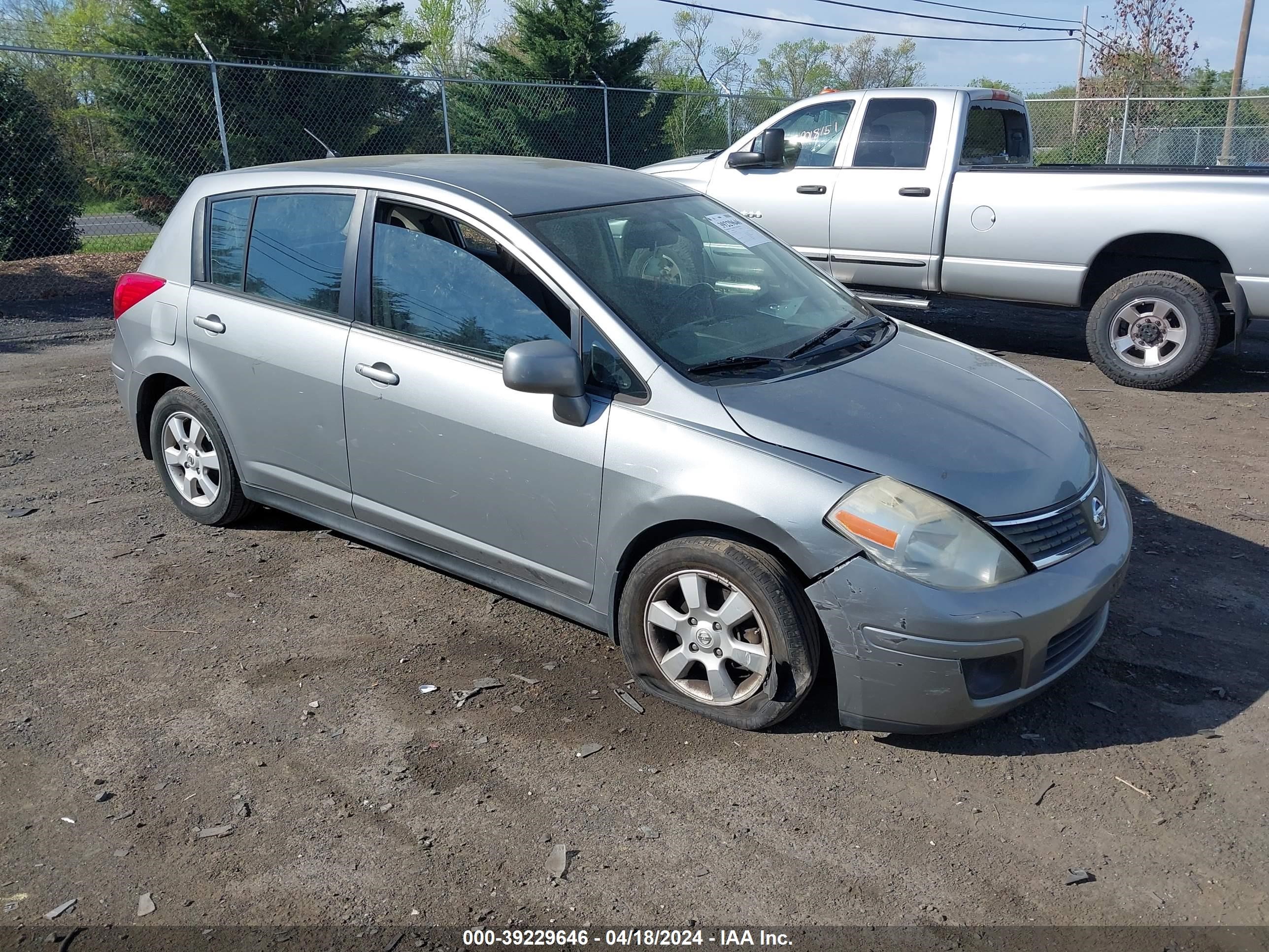 Photo 0 VIN: 3N1BC13E09L369098 - NISSAN VERSA 