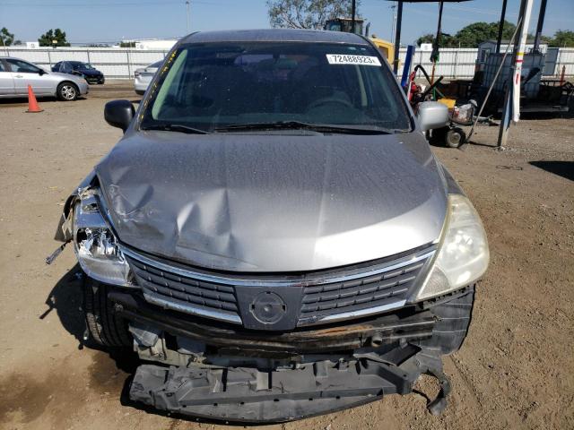 Photo 4 VIN: 3N1BC13E09L369103 - NISSAN VERSA 