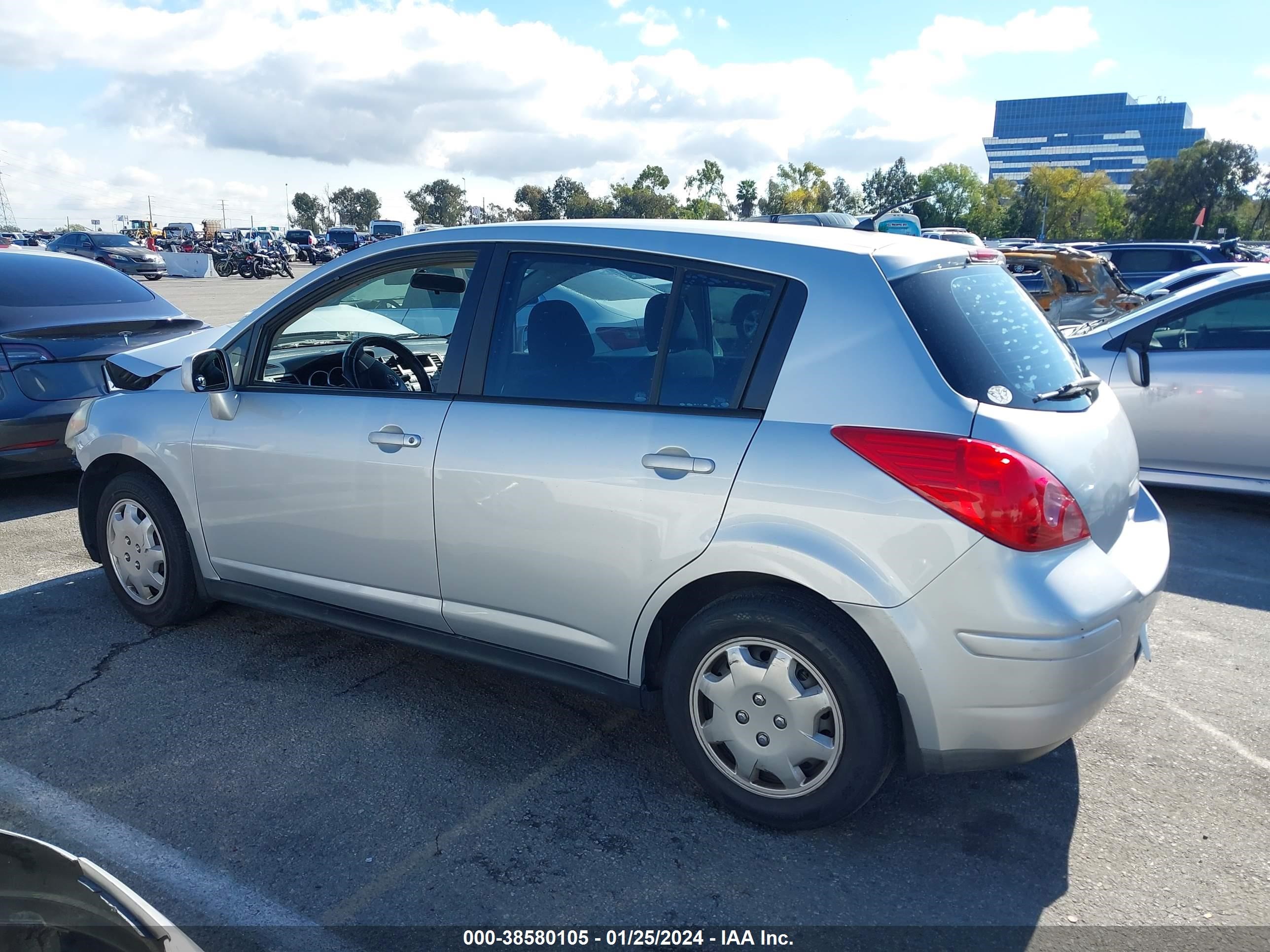 Photo 14 VIN: 3N1BC13E09L381297 - NISSAN VERSA 