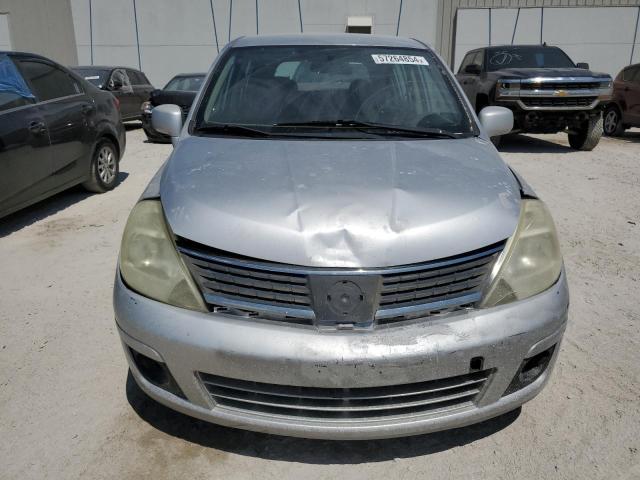 Photo 4 VIN: 3N1BC13E09L457990 - NISSAN VERSA 