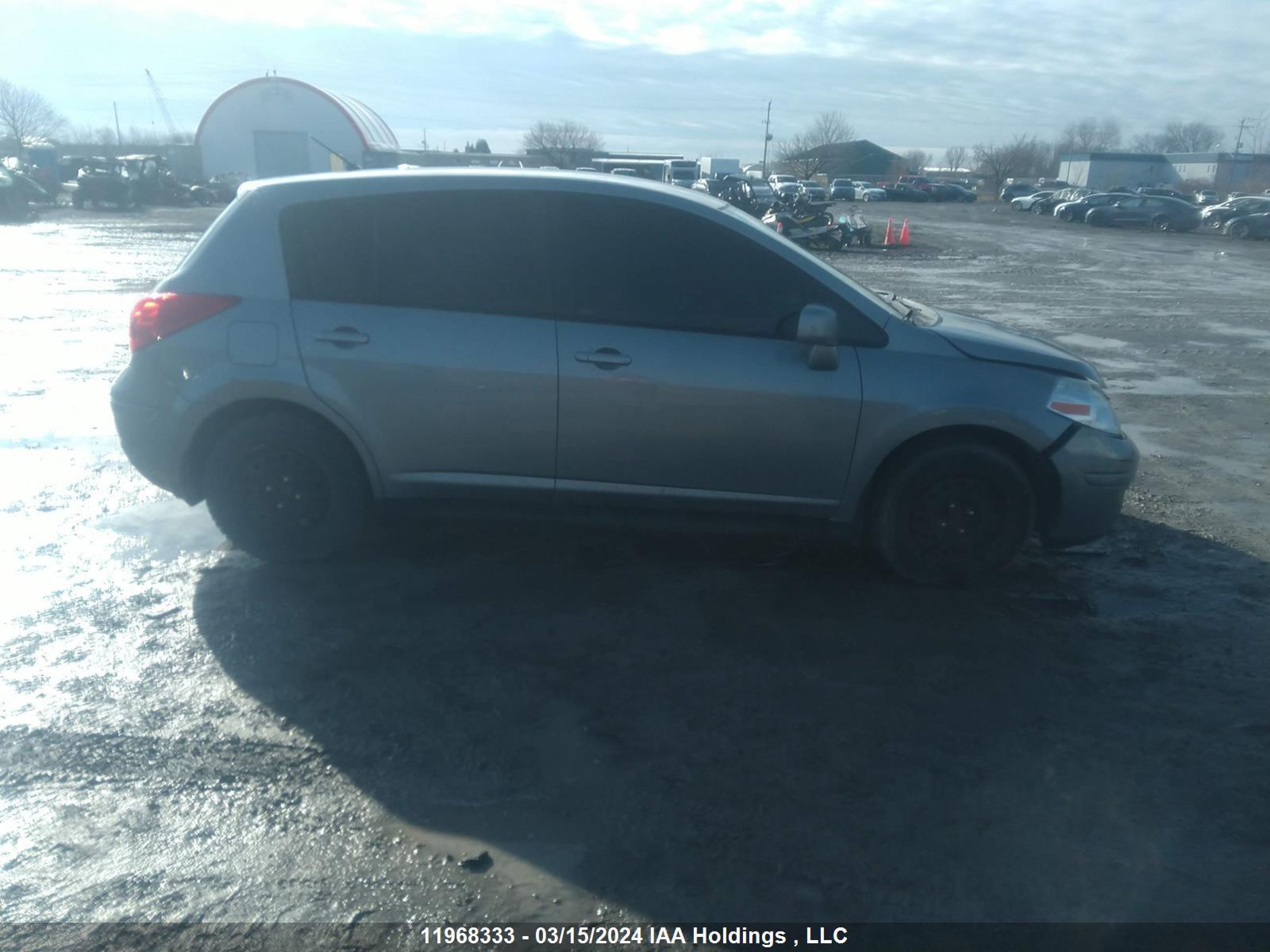 Photo 12 VIN: 3N1BC13E09L474109 - NISSAN VERSA 