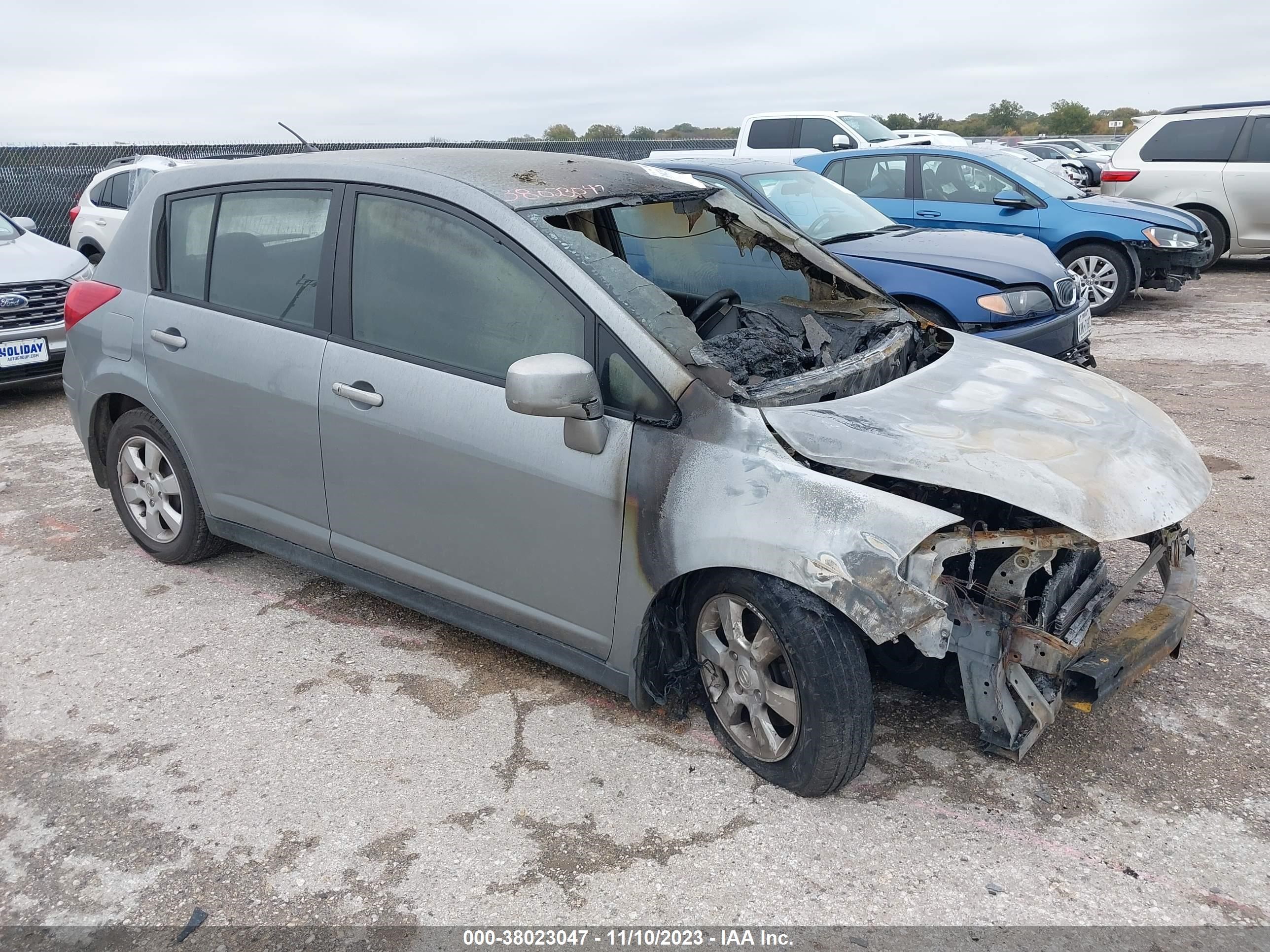 Photo 0 VIN: 3N1BC13E17L362044 - NISSAN VERSA 