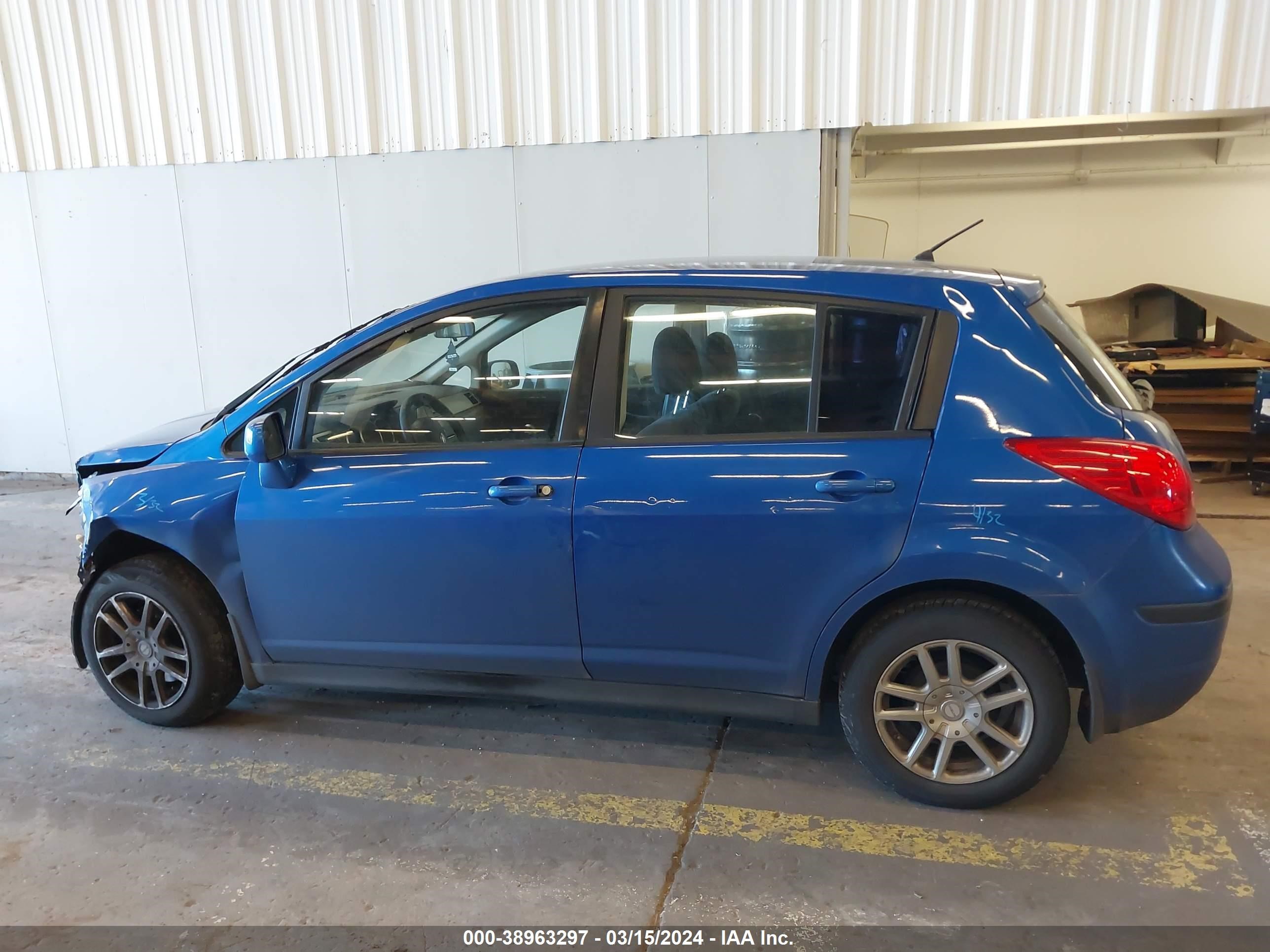 Photo 14 VIN: 3N1BC13E17L374078 - NISSAN VERSA 