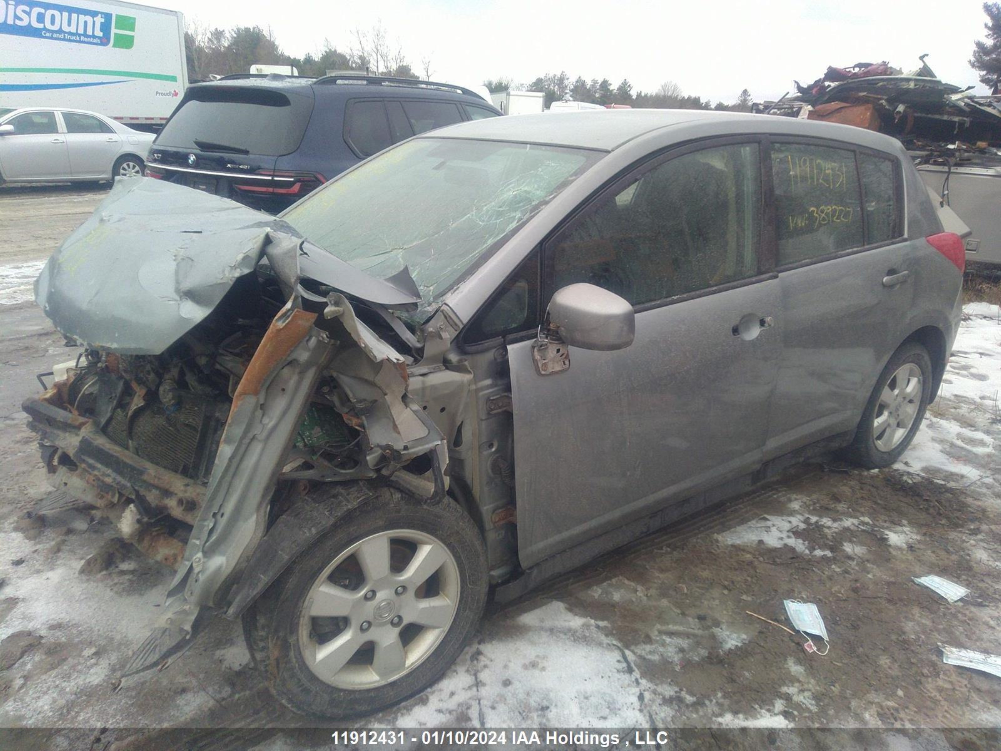 Photo 1 VIN: 3N1BC13E17L389227 - NISSAN VERSA 