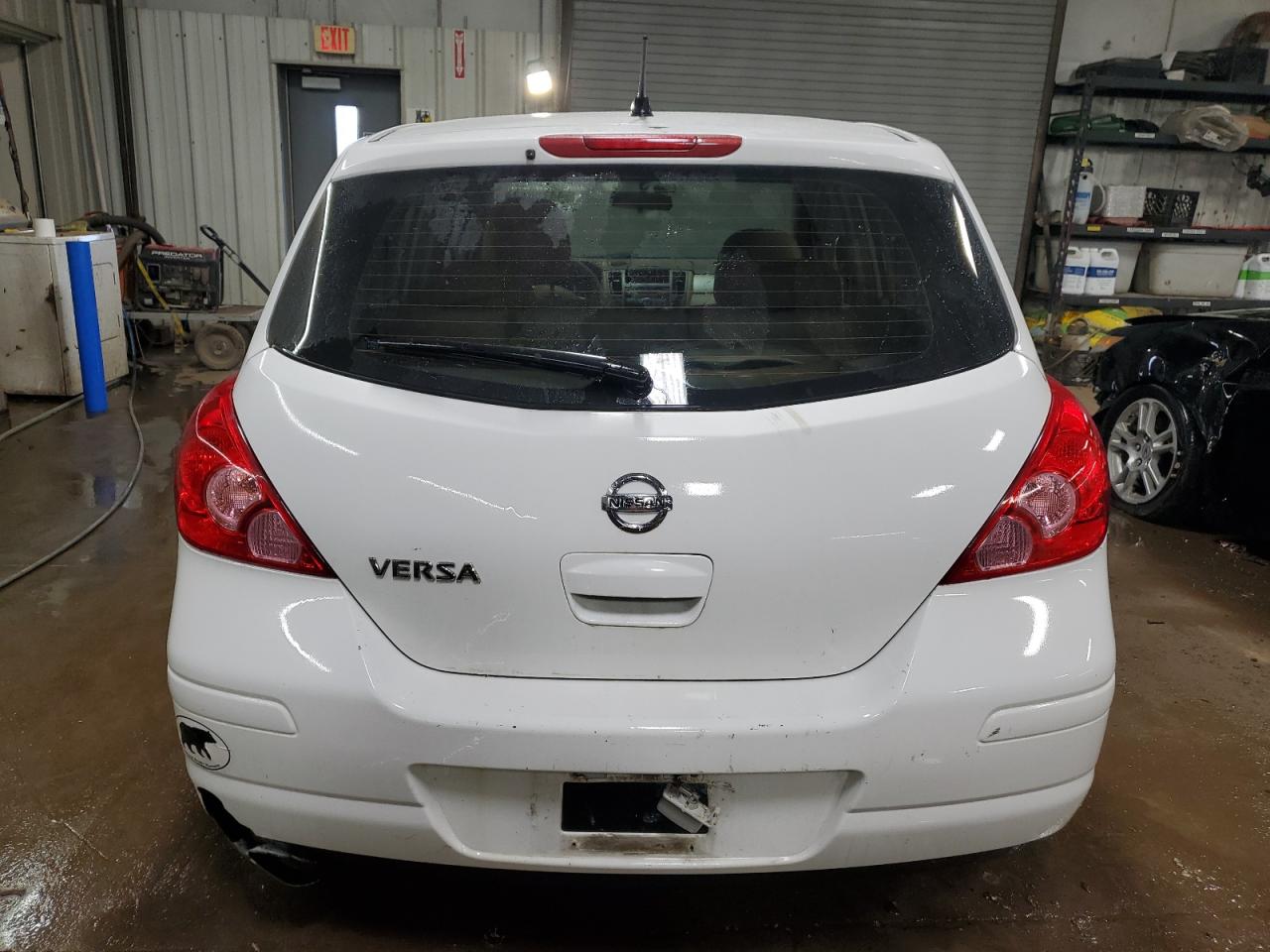 Photo 5 VIN: 3N1BC13E27L373876 - NISSAN VERSA 