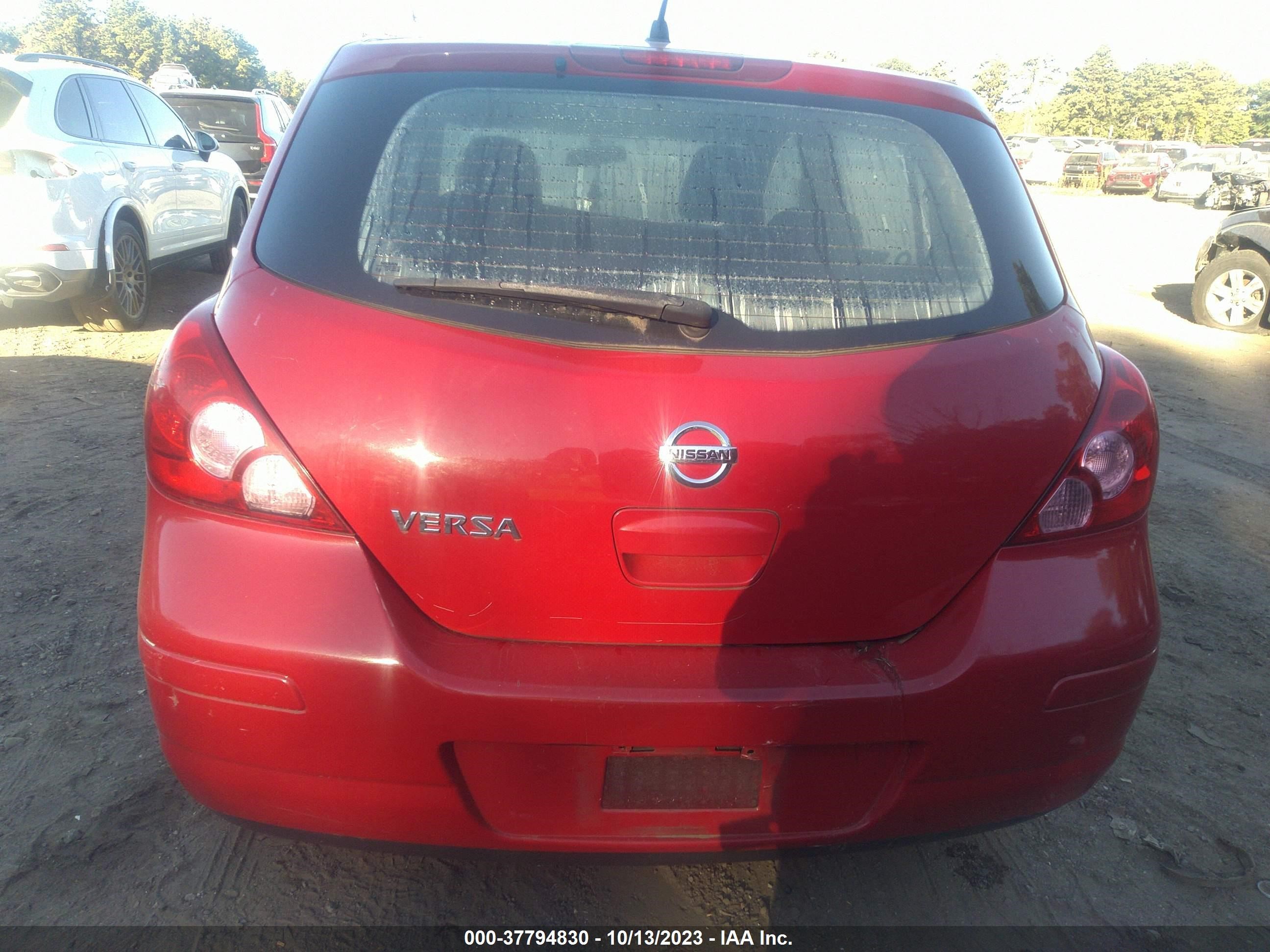 Photo 15 VIN: 3N1BC13E28L370283 - NISSAN VERSA 