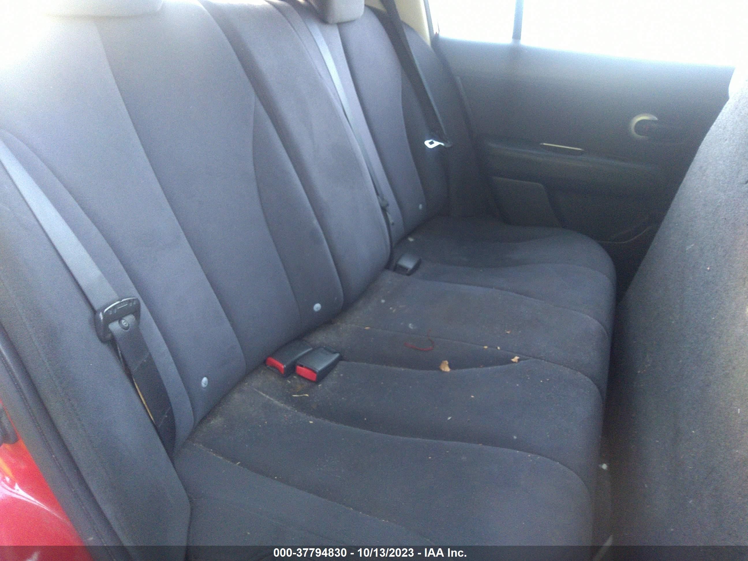 Photo 7 VIN: 3N1BC13E28L370283 - NISSAN VERSA 