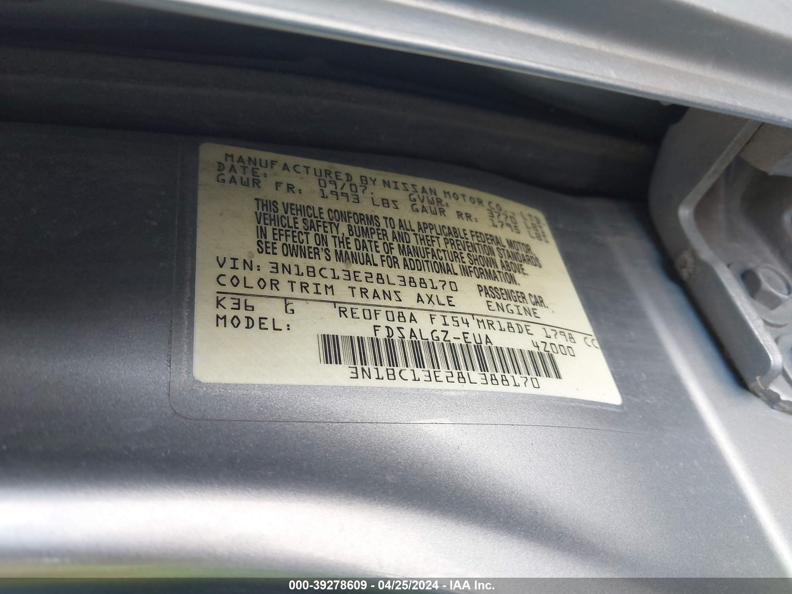 Photo 8 VIN: 3N1BC13E28L388170 - NISSAN VERSA 