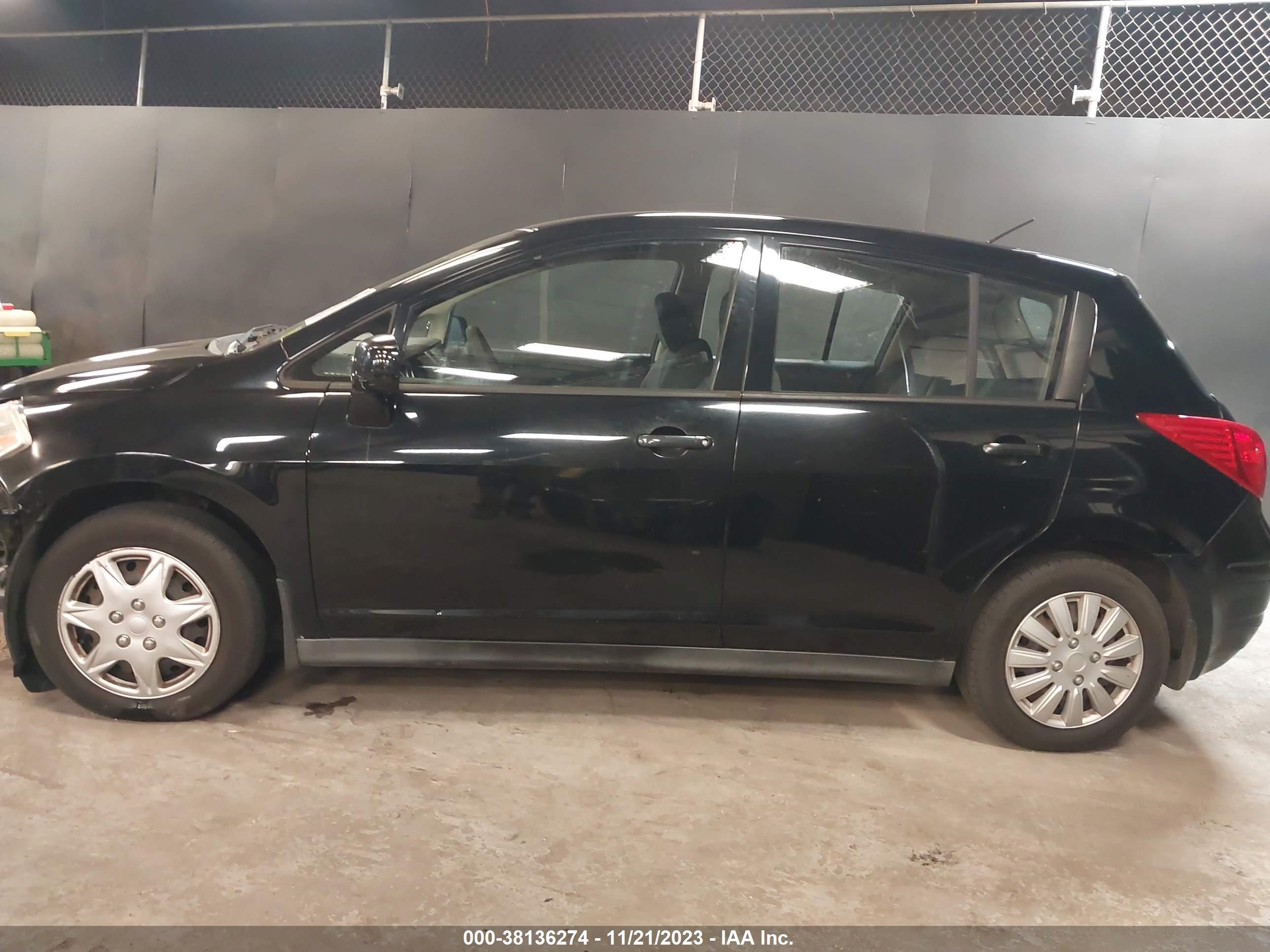 Photo 14 VIN: 3N1BC13E28L427677 - NISSAN VERSA 