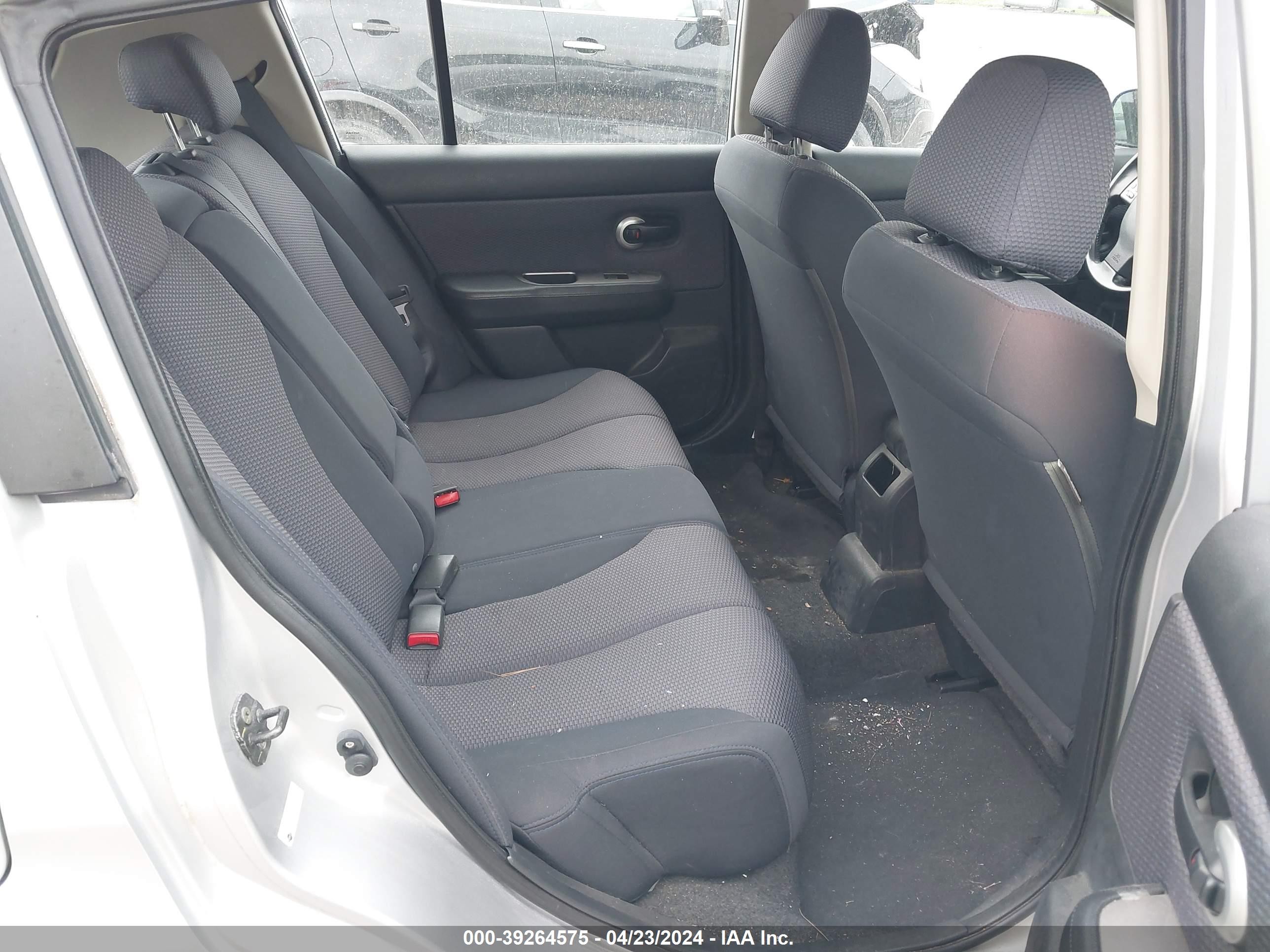 Photo 7 VIN: 3N1BC13E37L410501 - NISSAN VERSA 