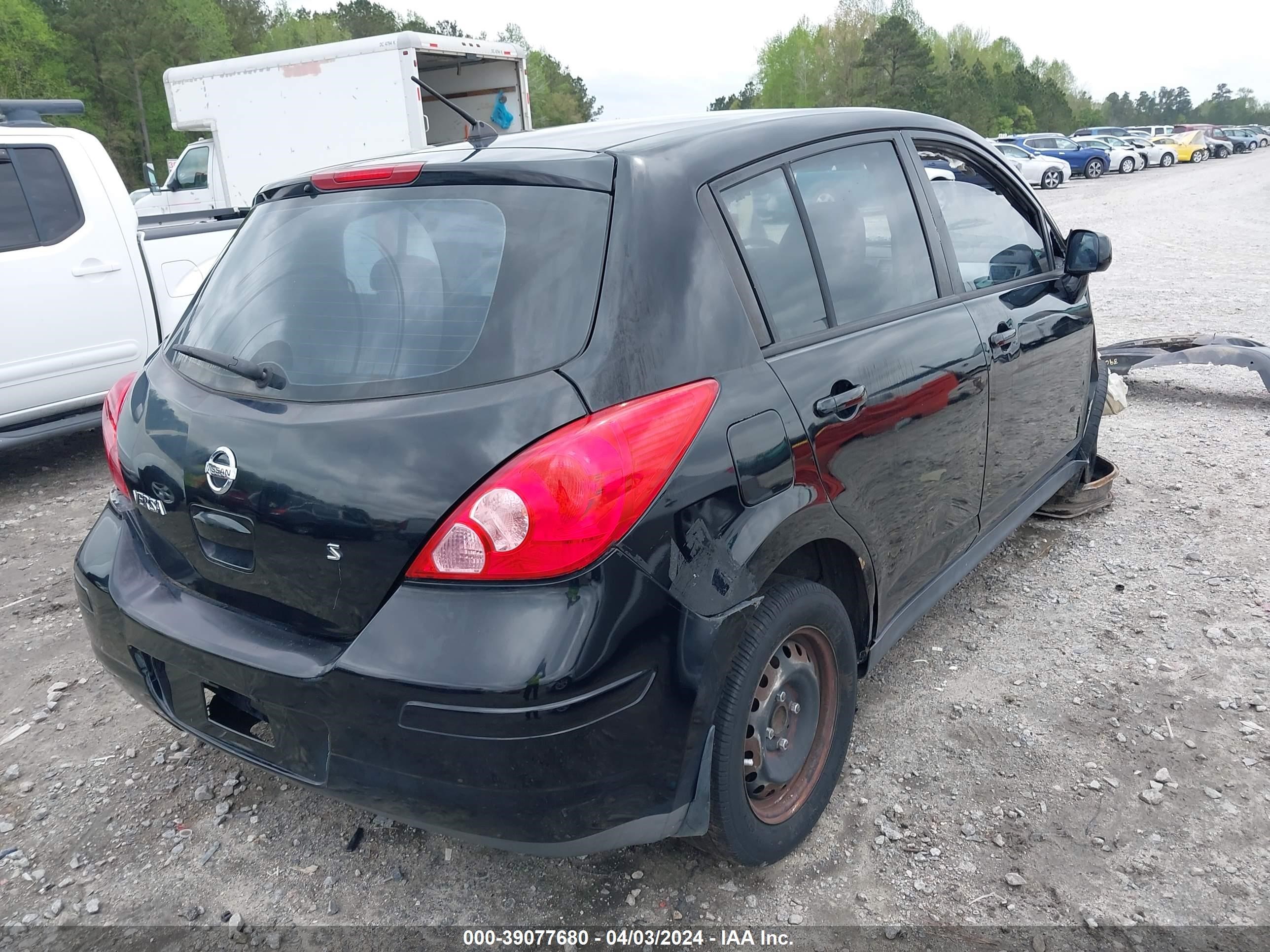 Photo 3 VIN: 3N1BC13E37L417979 - NISSAN VERSA 