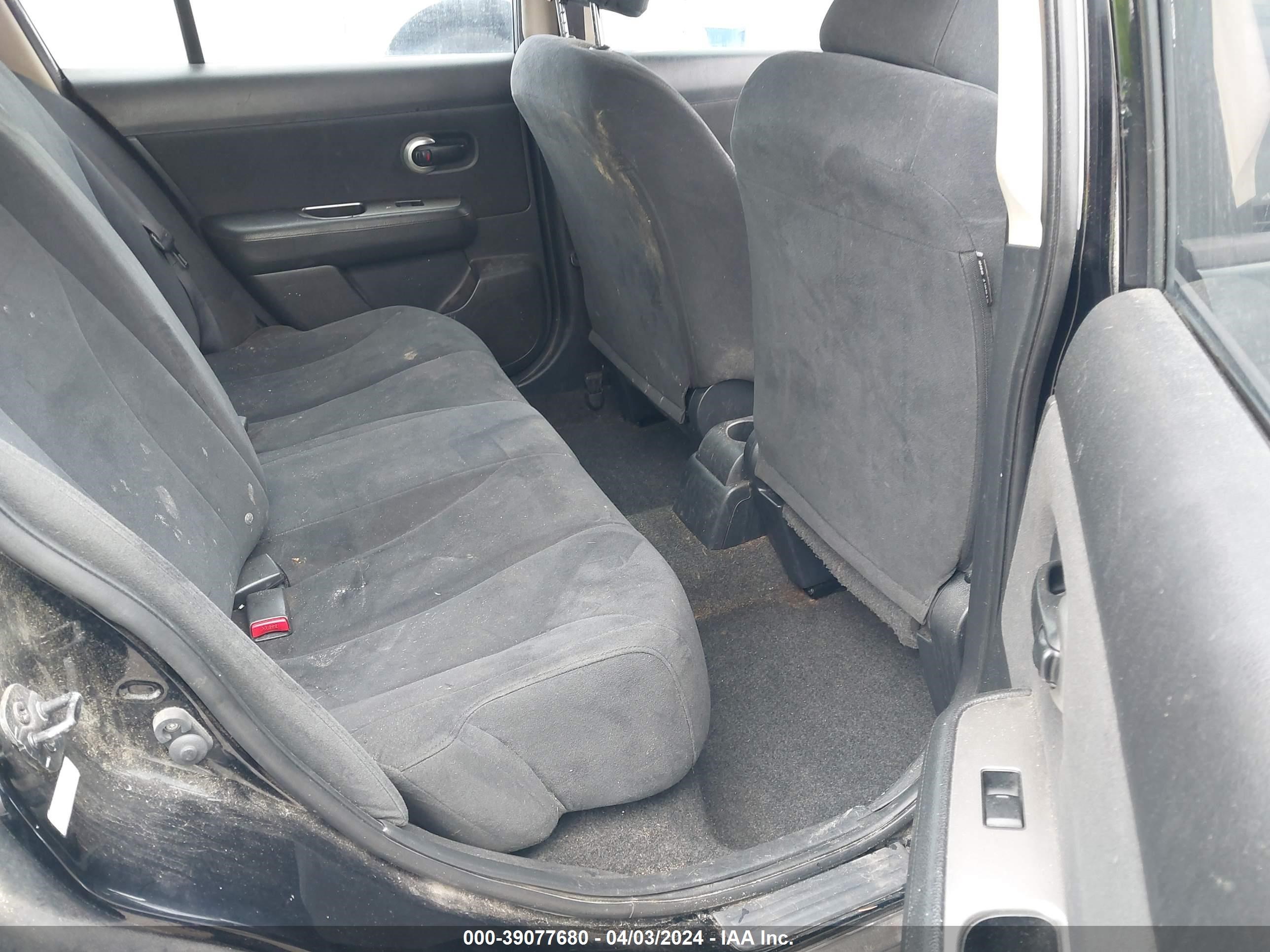 Photo 7 VIN: 3N1BC13E37L417979 - NISSAN VERSA 