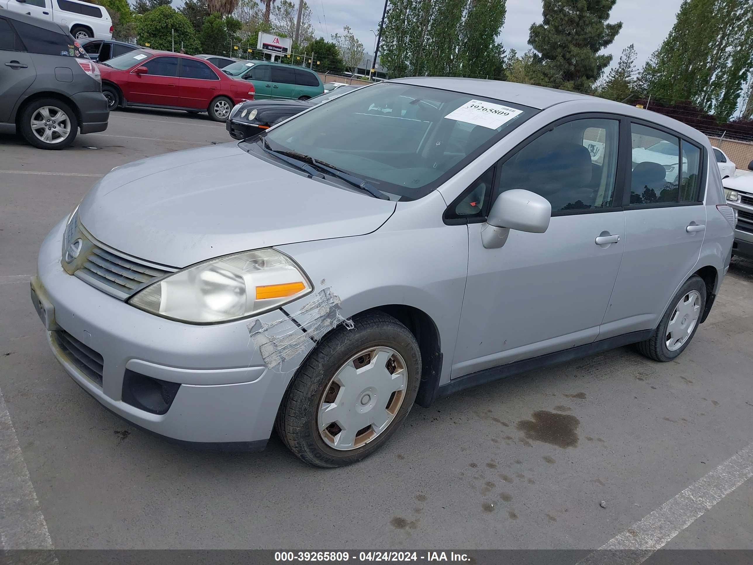 Photo 1 VIN: 3N1BC13E37L444261 - NISSAN VERSA 