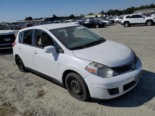 Photo 3 VIN: 3N1BC13E38L357705 - NISSAN VERSA 