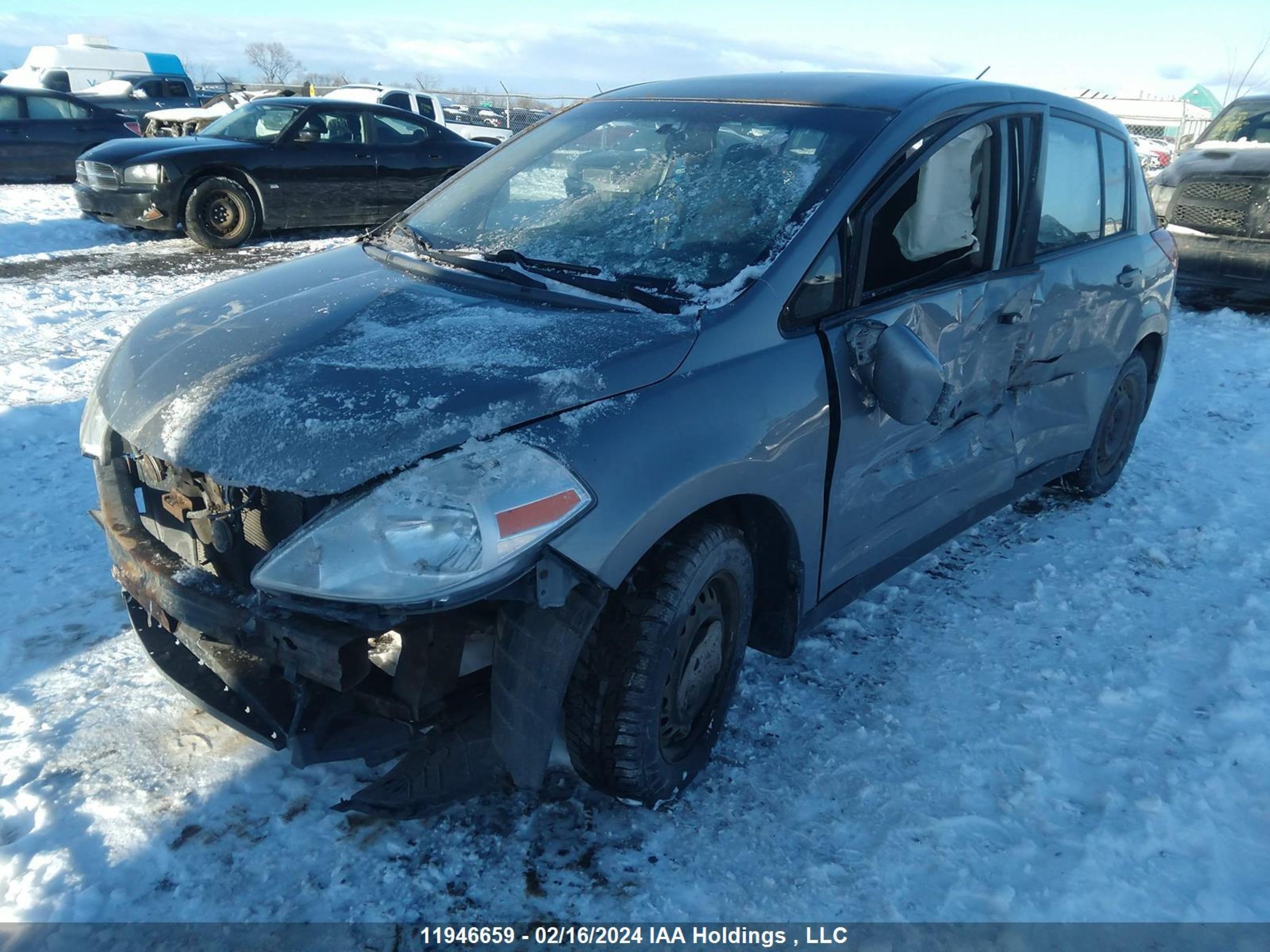 Photo 1 VIN: 3N1BC13E38L360099 - NISSAN VERSA 