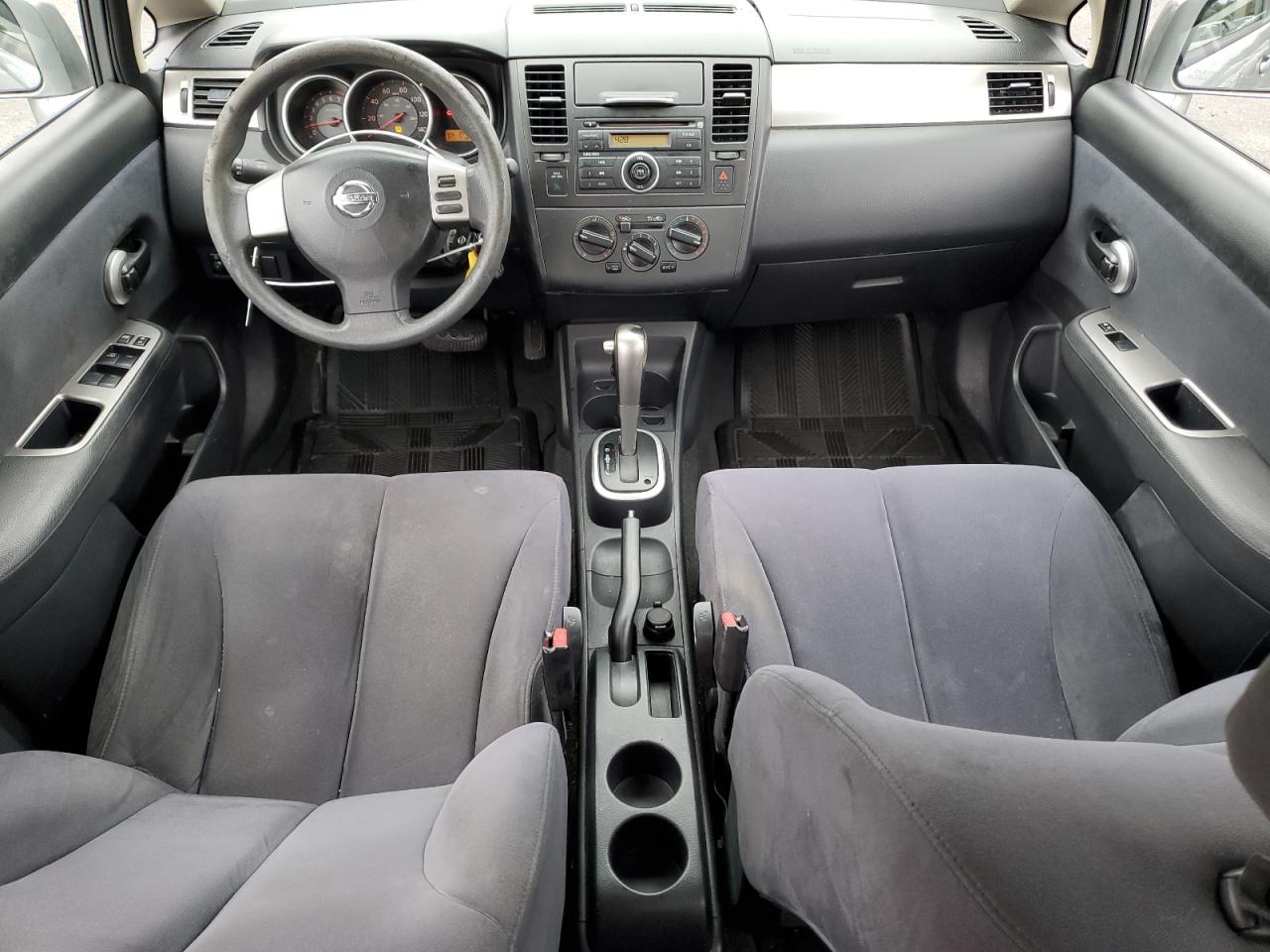 Photo 7 VIN: 3N1BC13E38L451776 - NISSAN VERSA 