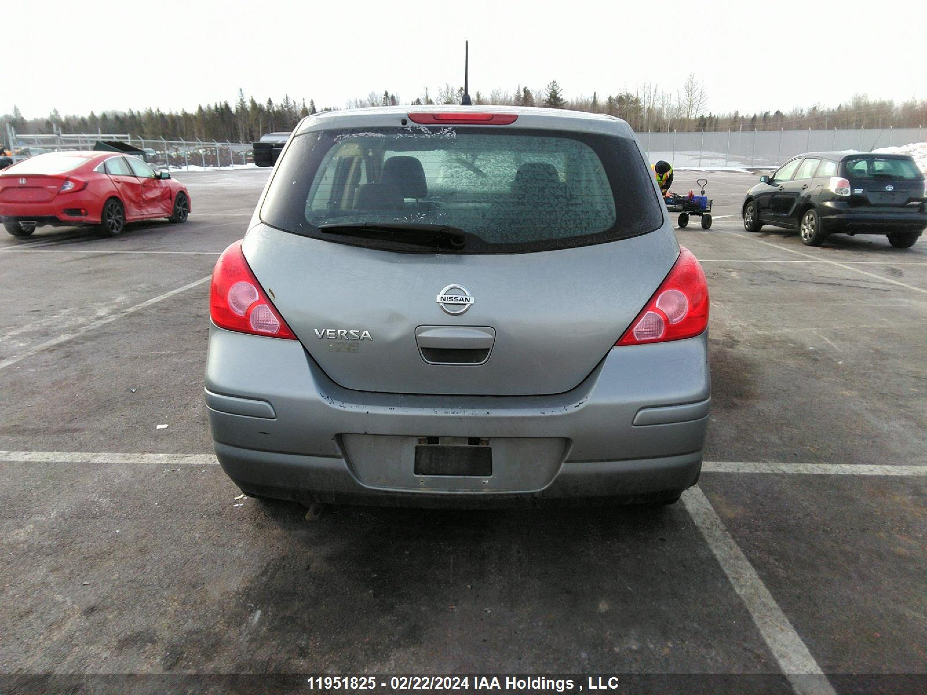 Photo 15 VIN: 3N1BC13E38L451986 - NISSAN VERSA 