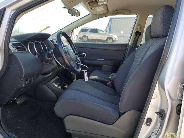 Photo 6 VIN: 3N1BC13E38L457061 - NISSAN VERSA 