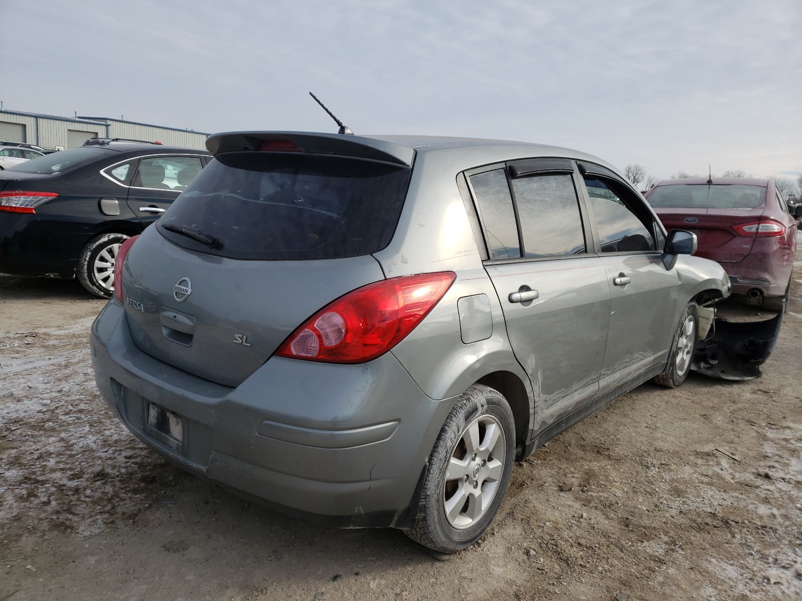 Photo 3 VIN: 3N1BC13E38L459120 - NISSAN VERSA 