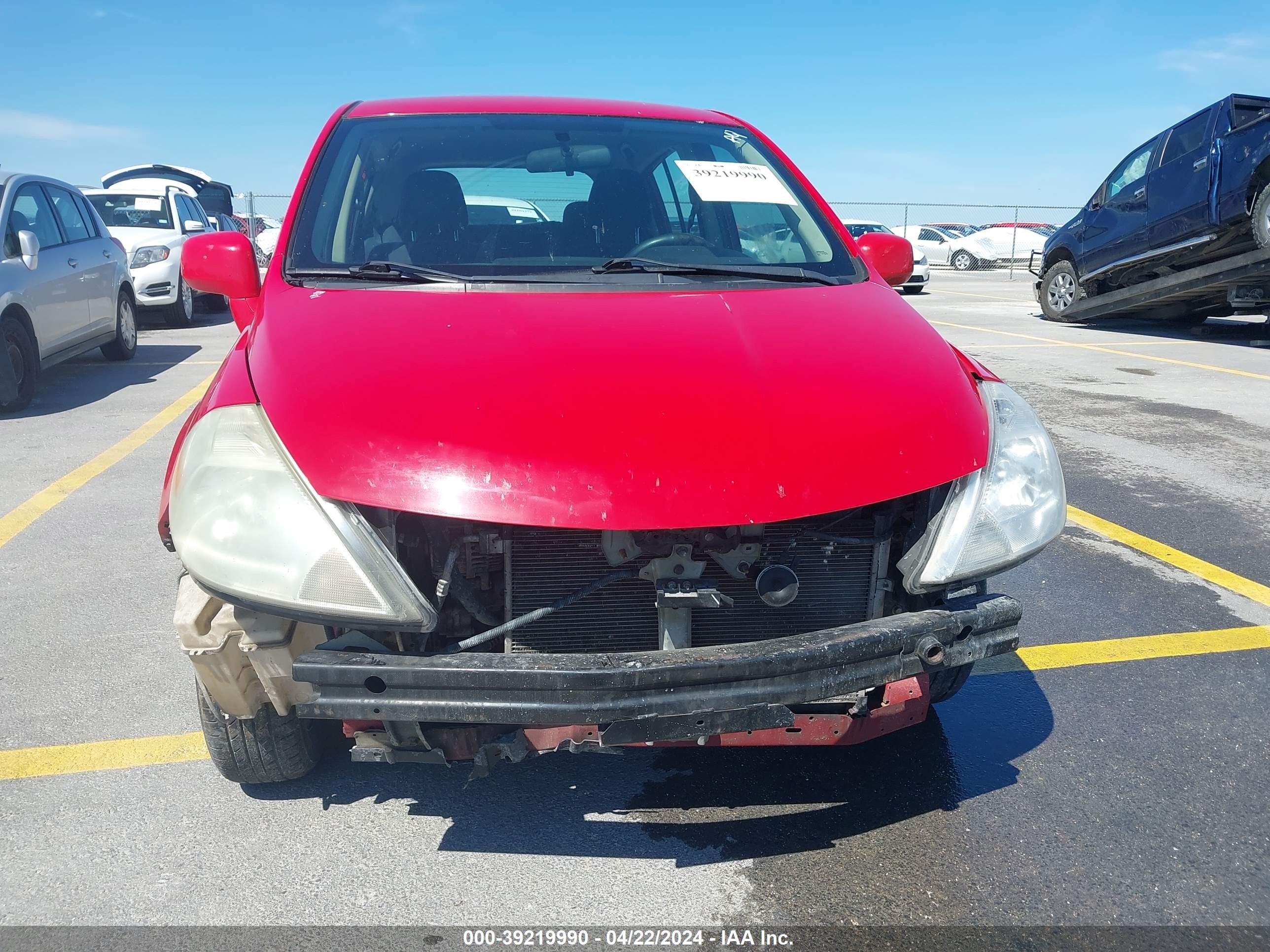 Photo 5 VIN: 3N1BC13E39L398496 - NISSAN VERSA 