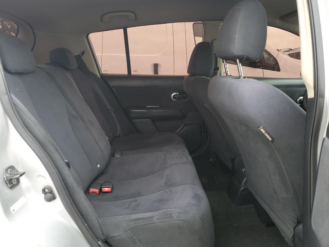 Photo 9 VIN: 3N1BC13E47L414928 - NISSAN VERSA 