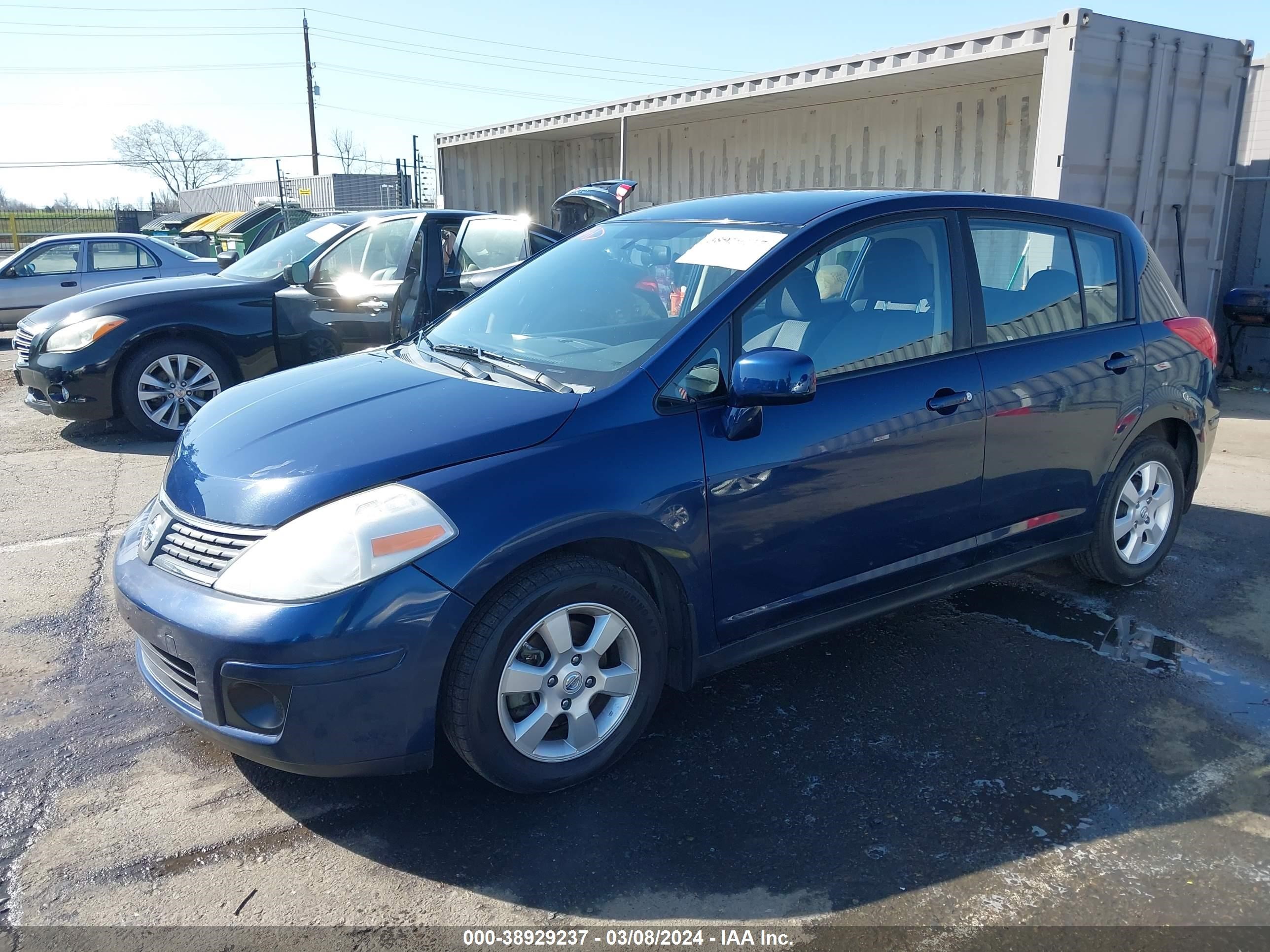 Photo 1 VIN: 3N1BC13E47L419708 - NISSAN VERSA 