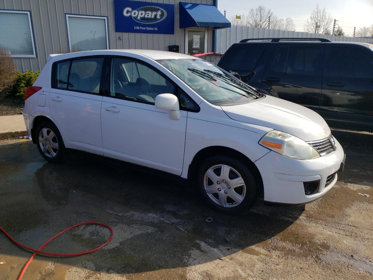 Photo 3 VIN: 3N1BC13E49L368097 - NISSAN VERSA 