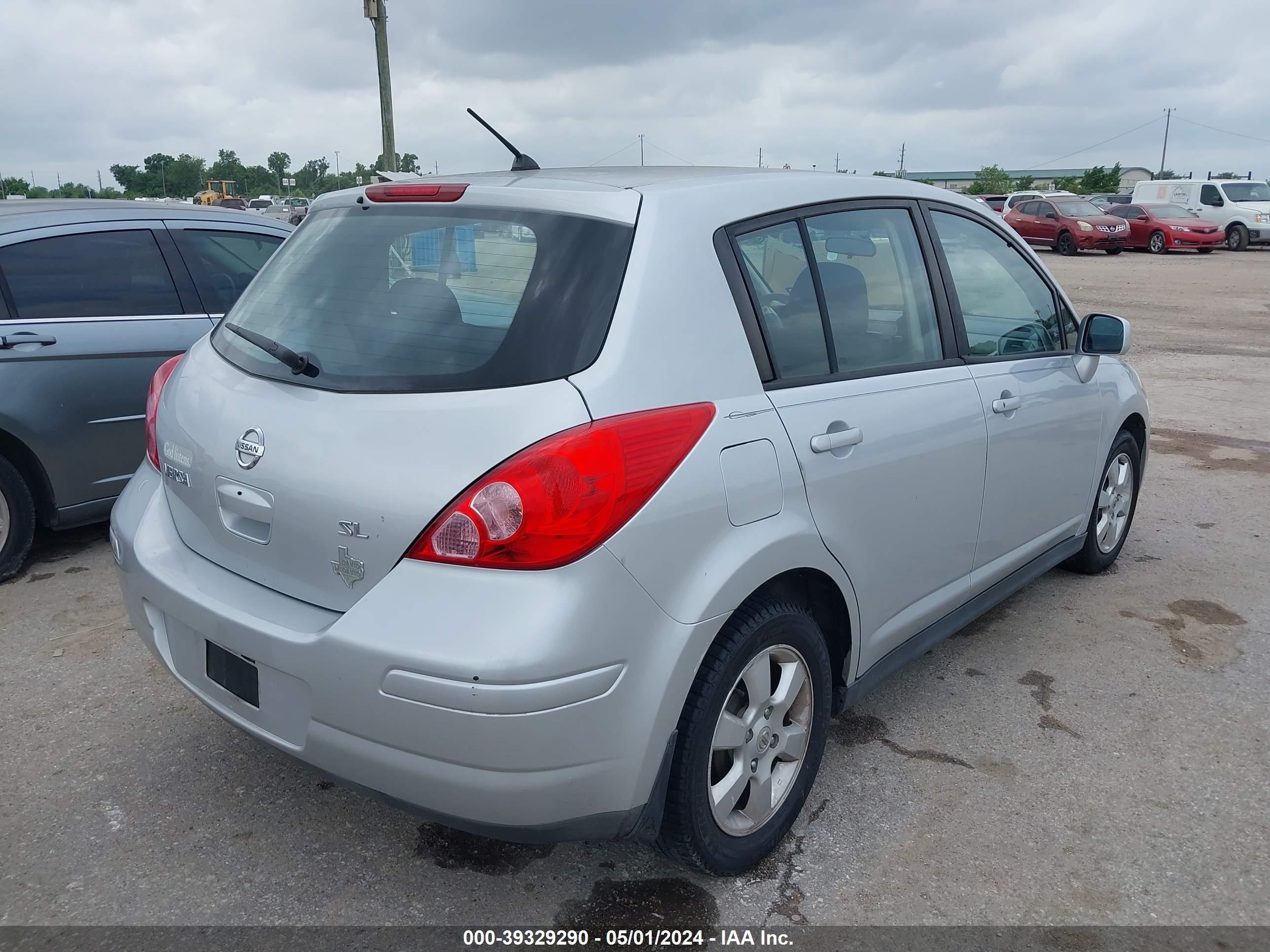 Photo 3 VIN: 3N1BC13E49L396482 - NISSAN VERSA 